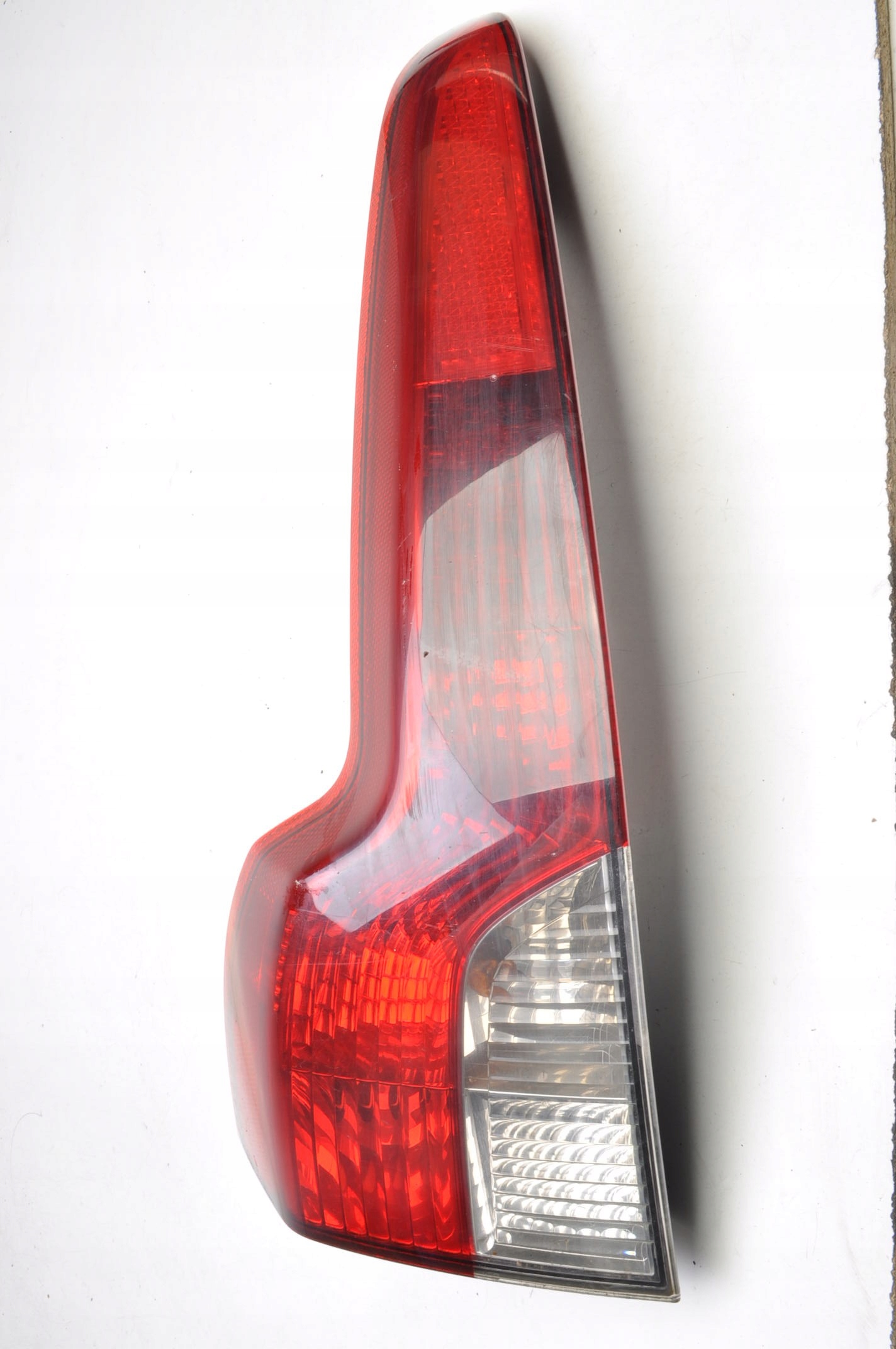 VOLVO V50 LAMPA LEWA TYLNA LEWY TYŁ KOMBI LIFT