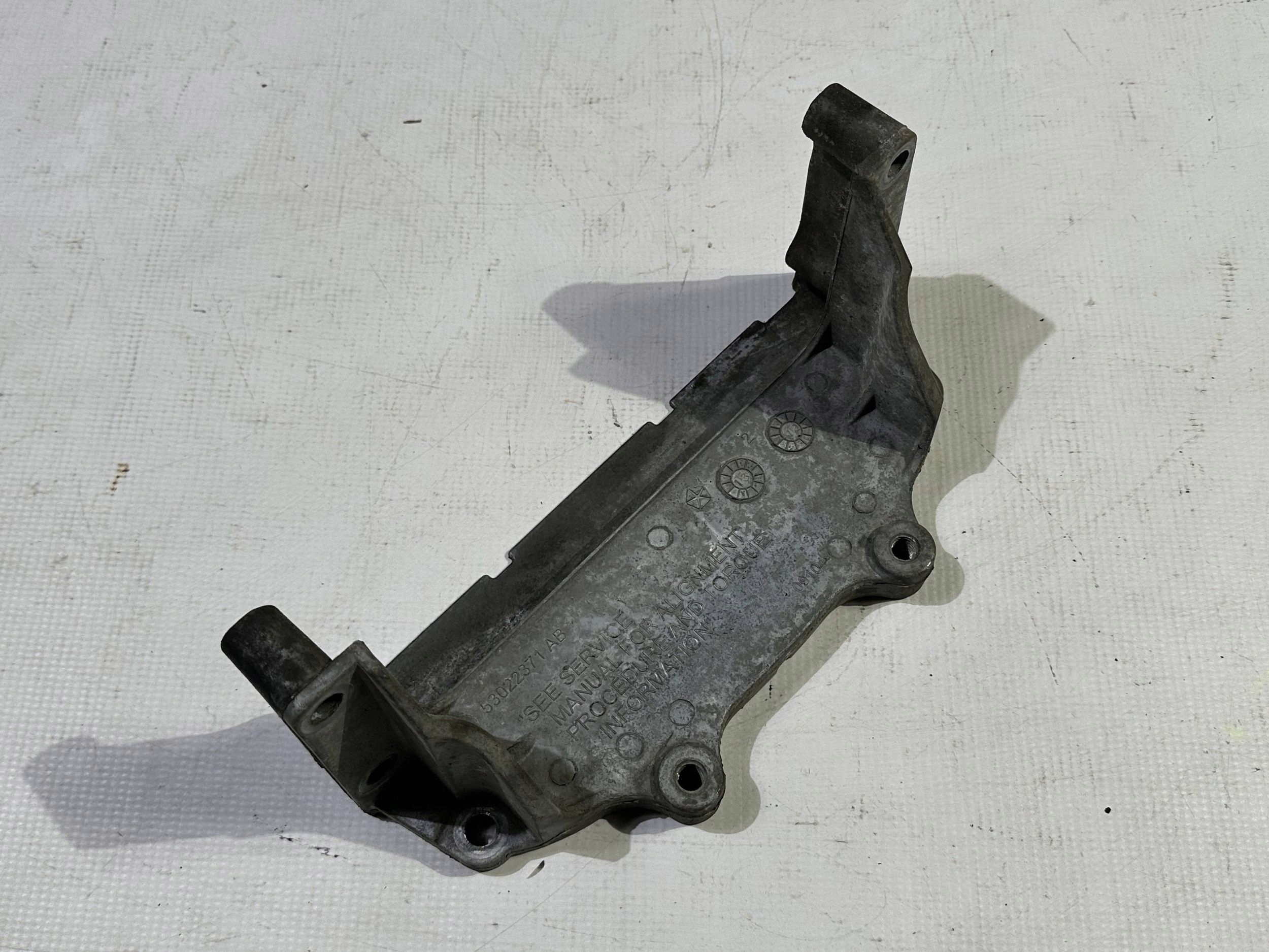 holder bracket console miski olejowej Jeep Grand Cherokee 5.7 6.4 2011+