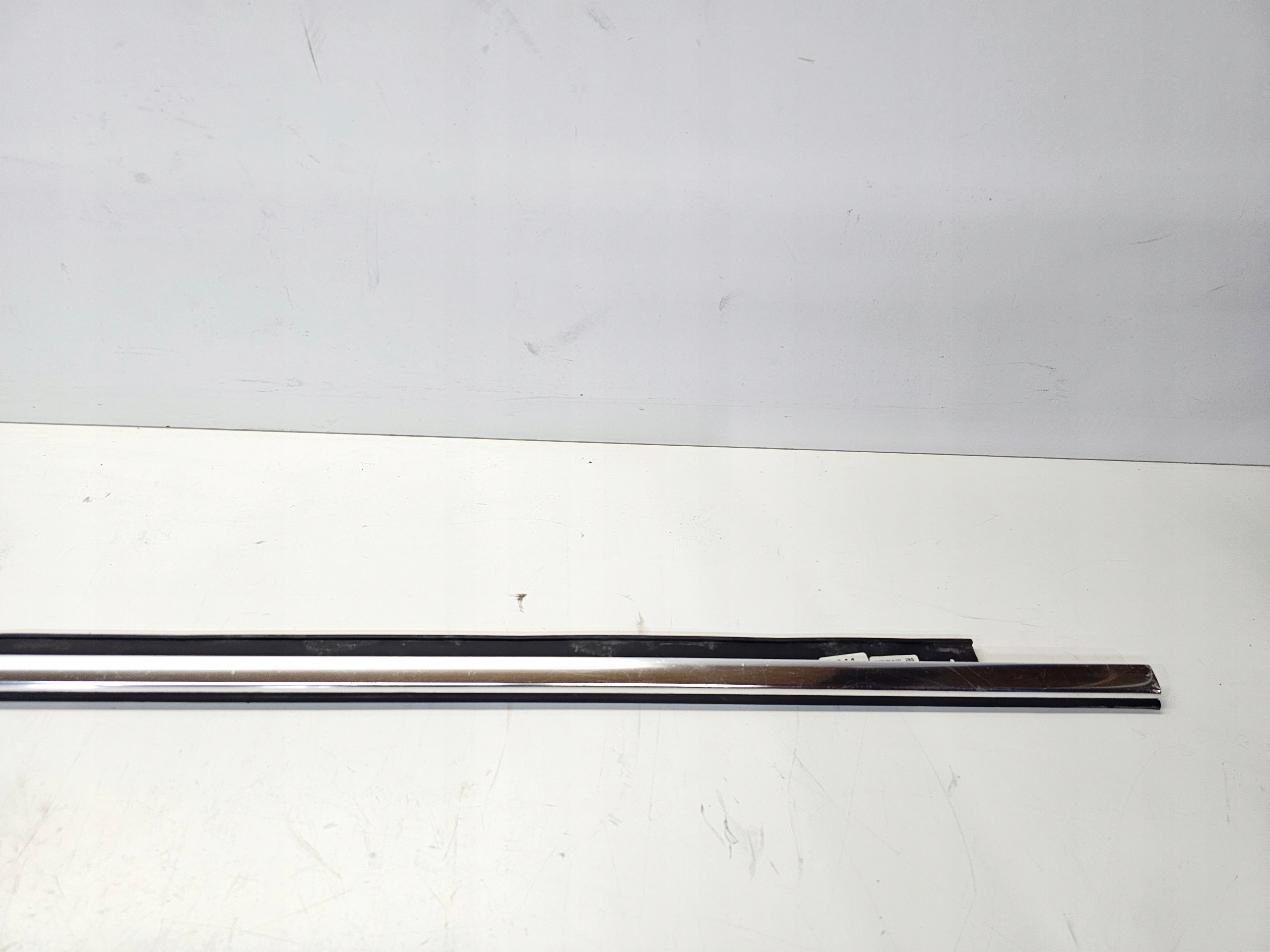 lišta CHROM dveře AUDI A4 B8 PP 8K0853284H