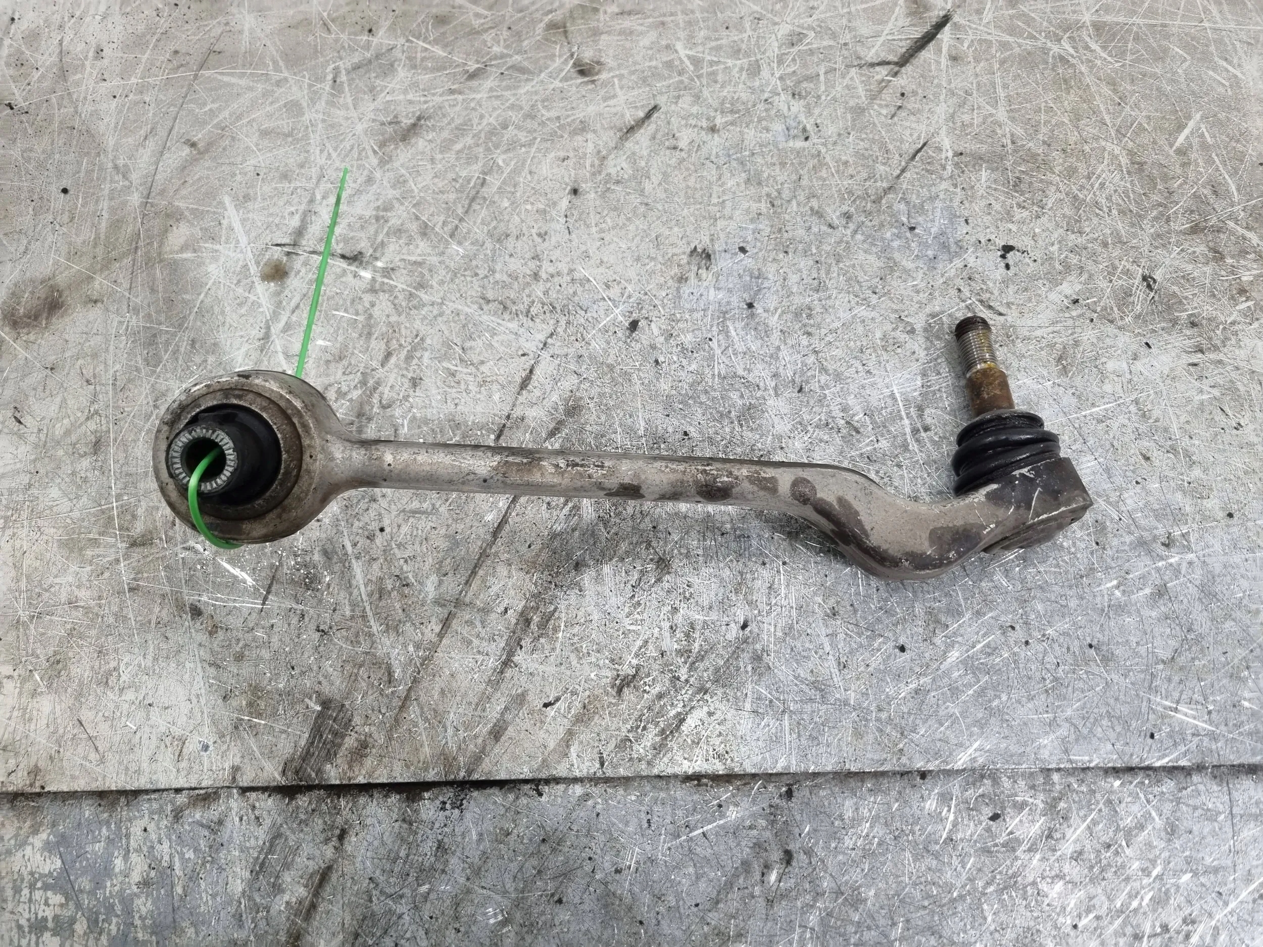 arm left front 6763699L BMW 1 3 E81 E87 E90 E91