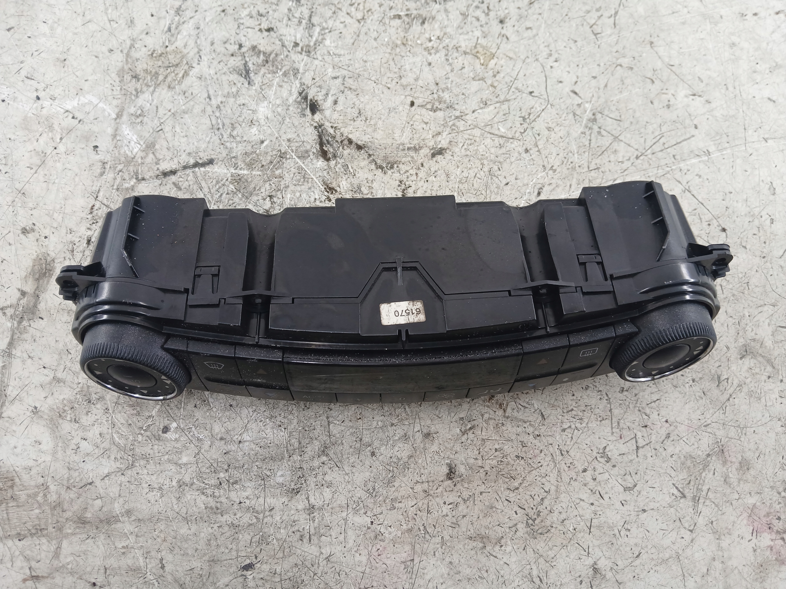 MERCEDES W211 Unite commande clima OGRZEWANIA 2118300685
