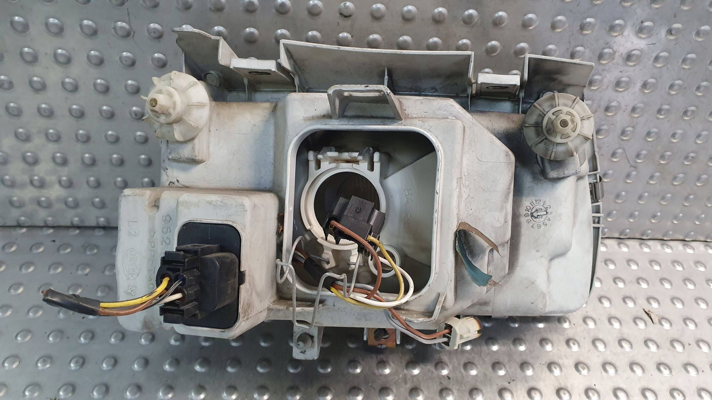 light front left VW POLO III 94- 6N1941015