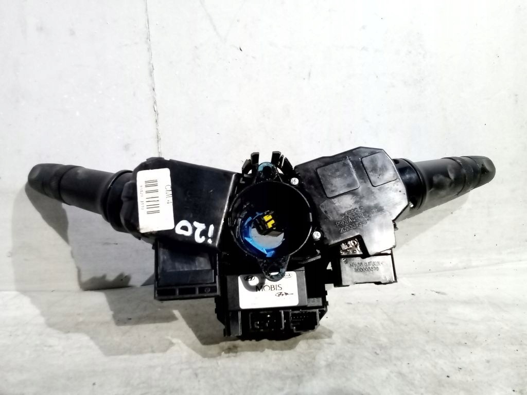 Hyundai i20 and steering wheel levers and controls control 93480-3L002