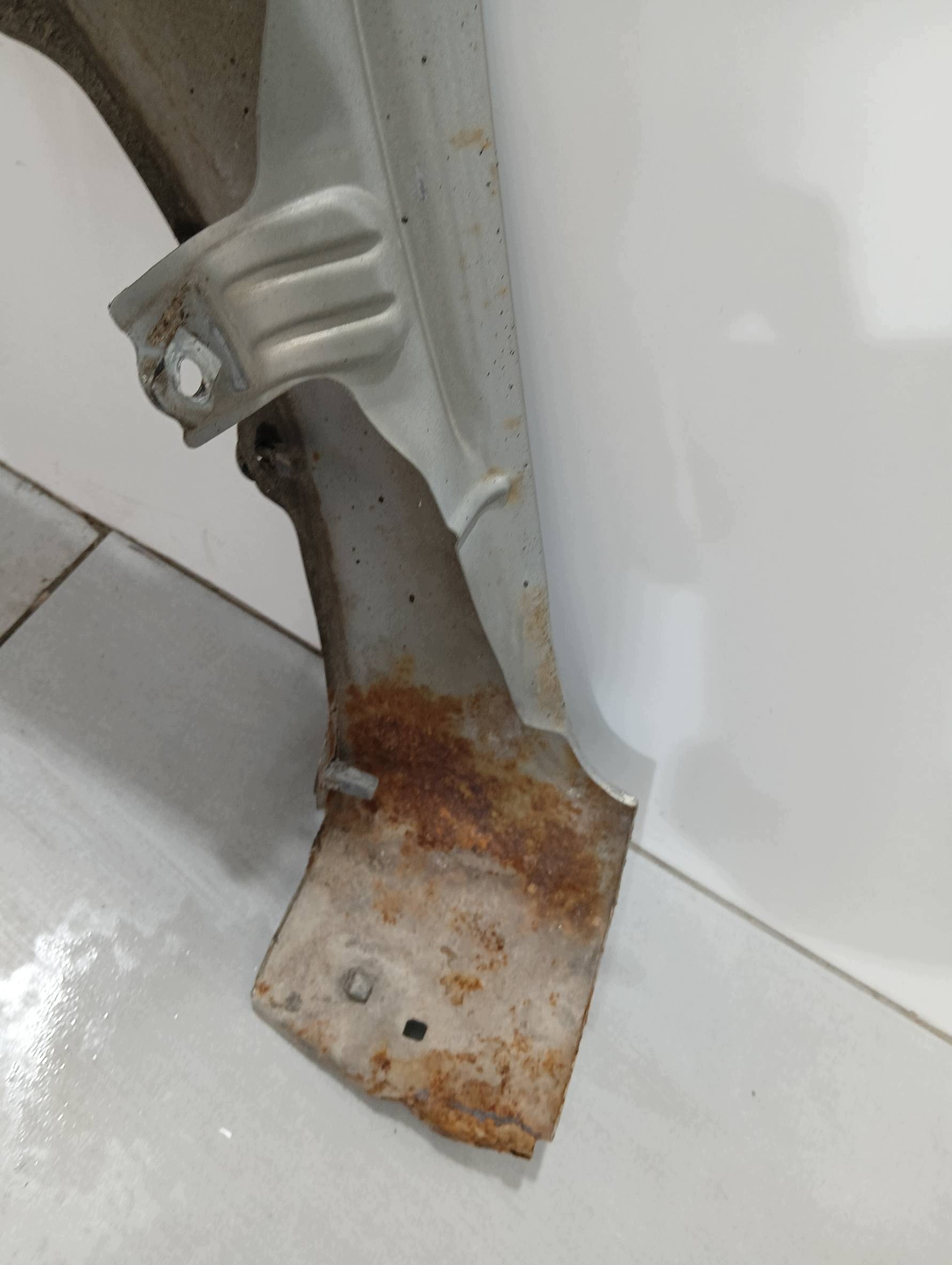 fender right front Toyota Corolla Verso and (2001-2004)