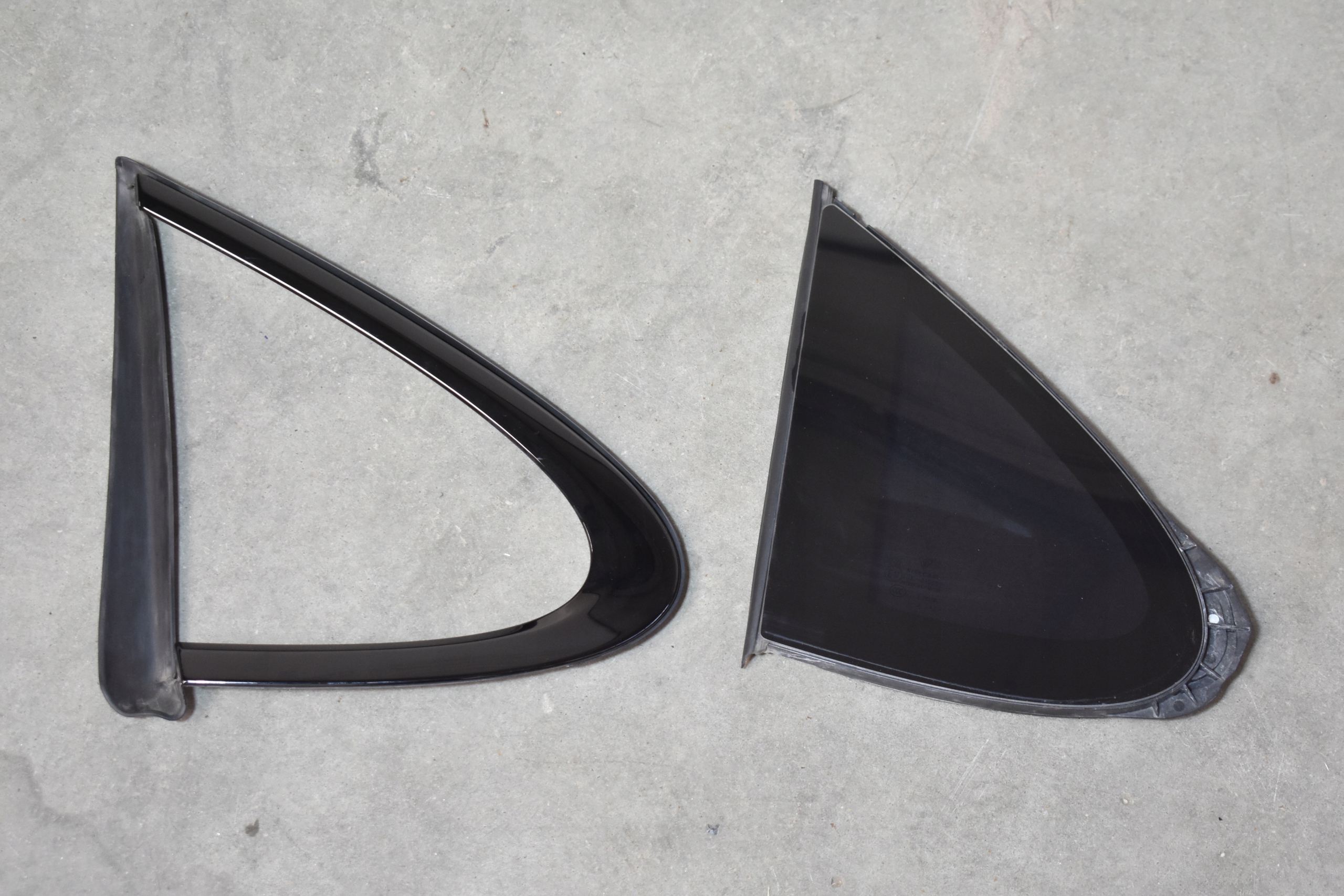 IDEALNA window bodywork left 19R. AS3 + moulding PORSCHE PANAMERA 971 1