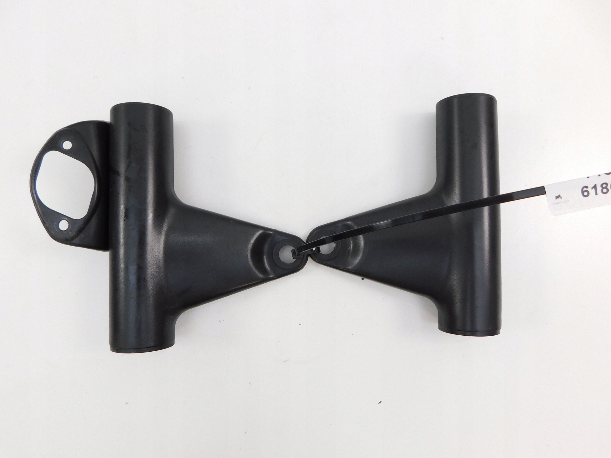 TRIUMPH BONNEVILLE T100 STELAŻ MOCOWANIE LAMPY P