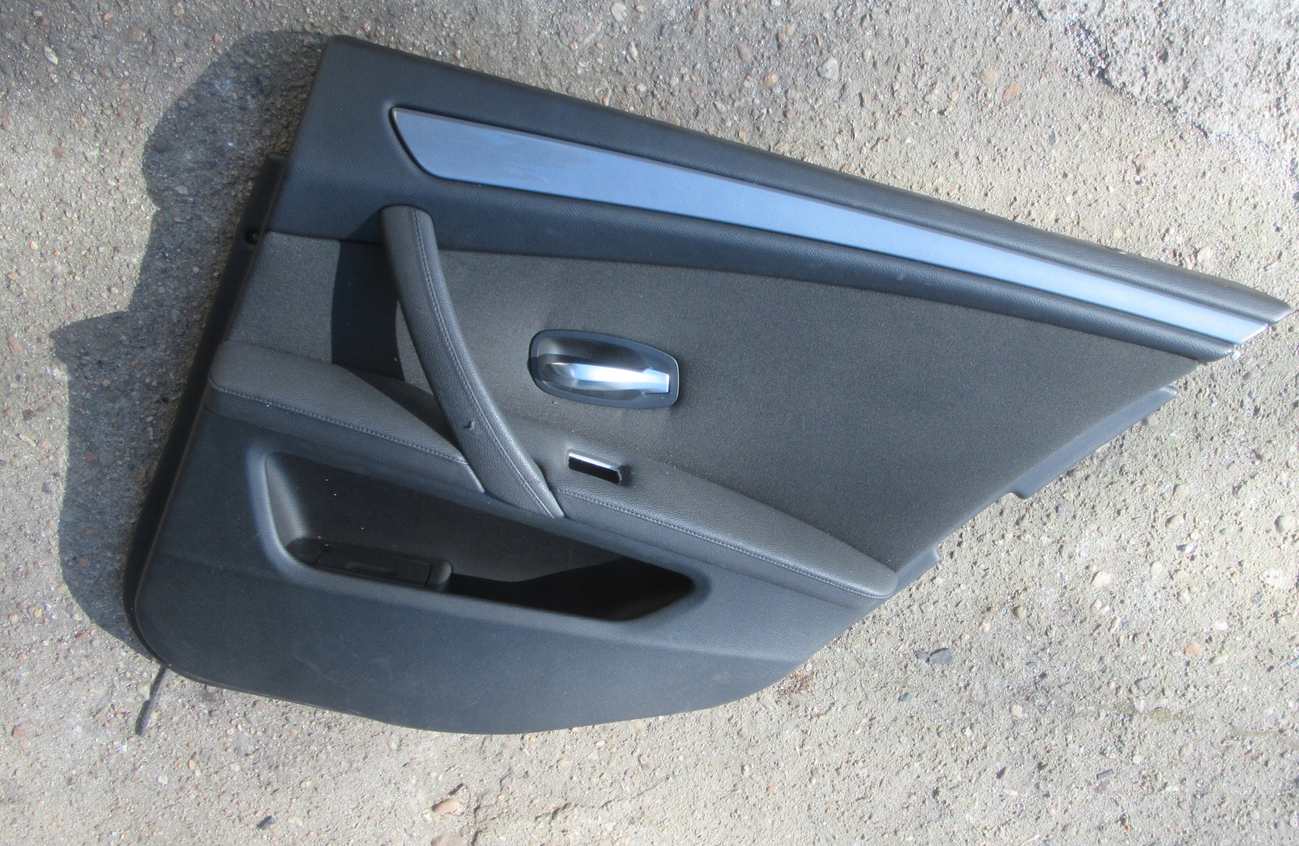 BMW E60 3.0 LCI 08R upholstery side door right rear part