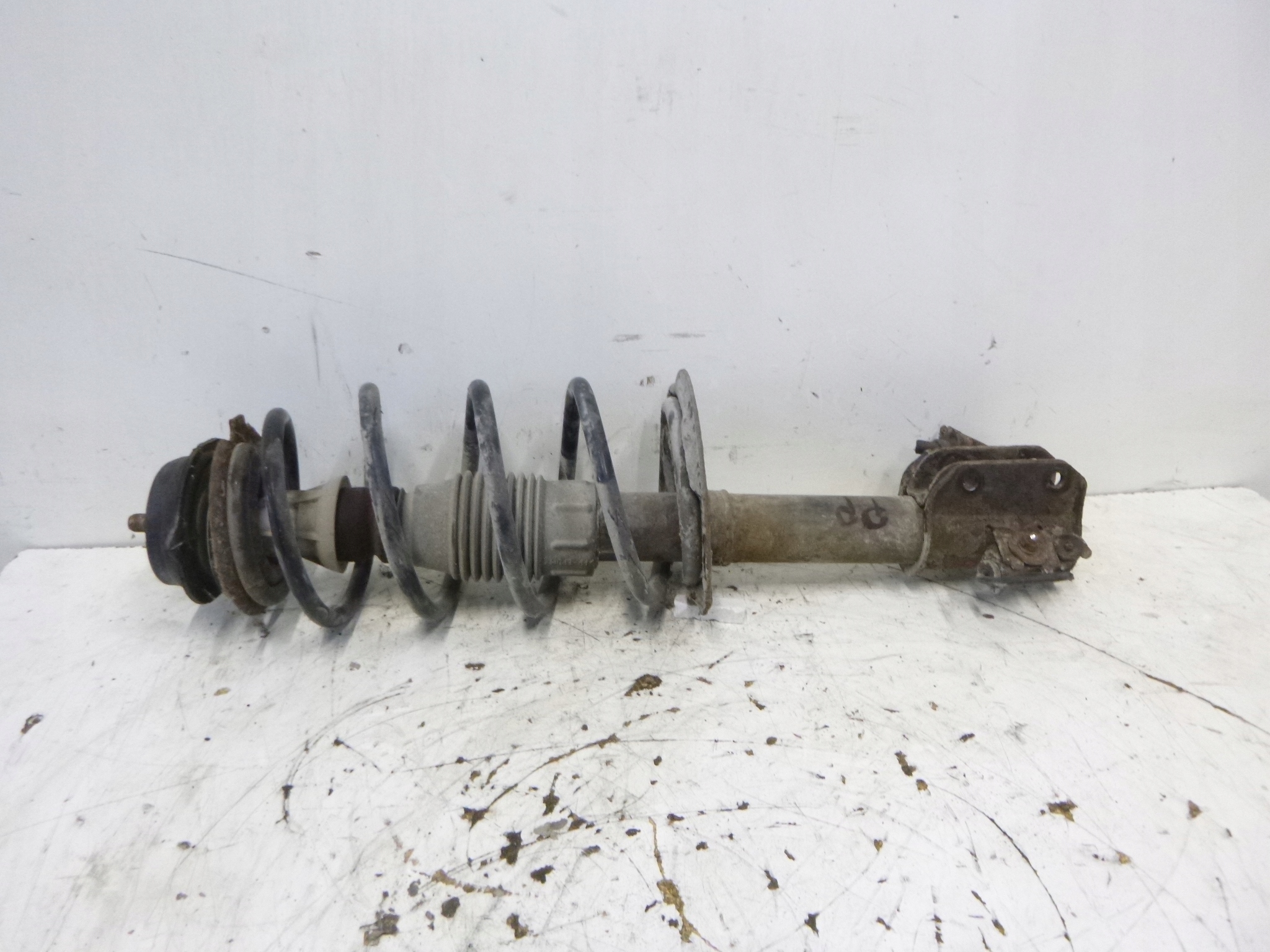 shock absorber front right Fiat Punto II 1.3MutliJet 06r.
