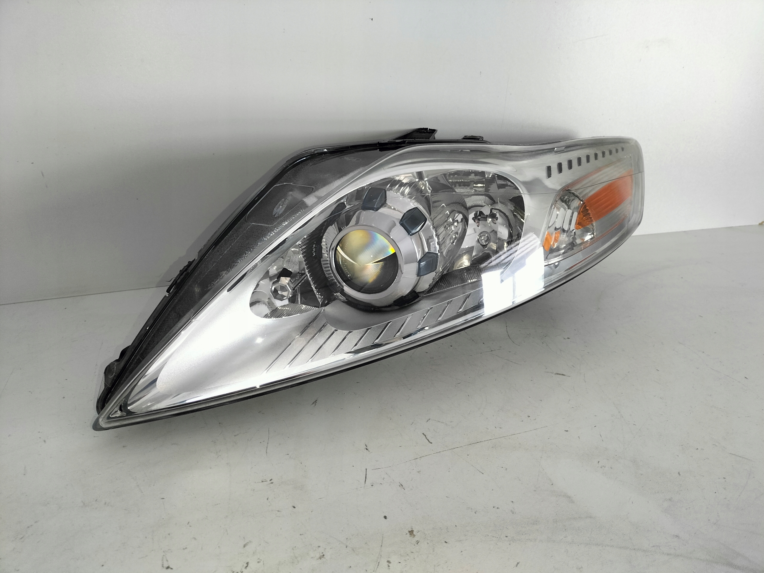light front reflektor left FORD MONDEO MK4 LIFT 10- XENON