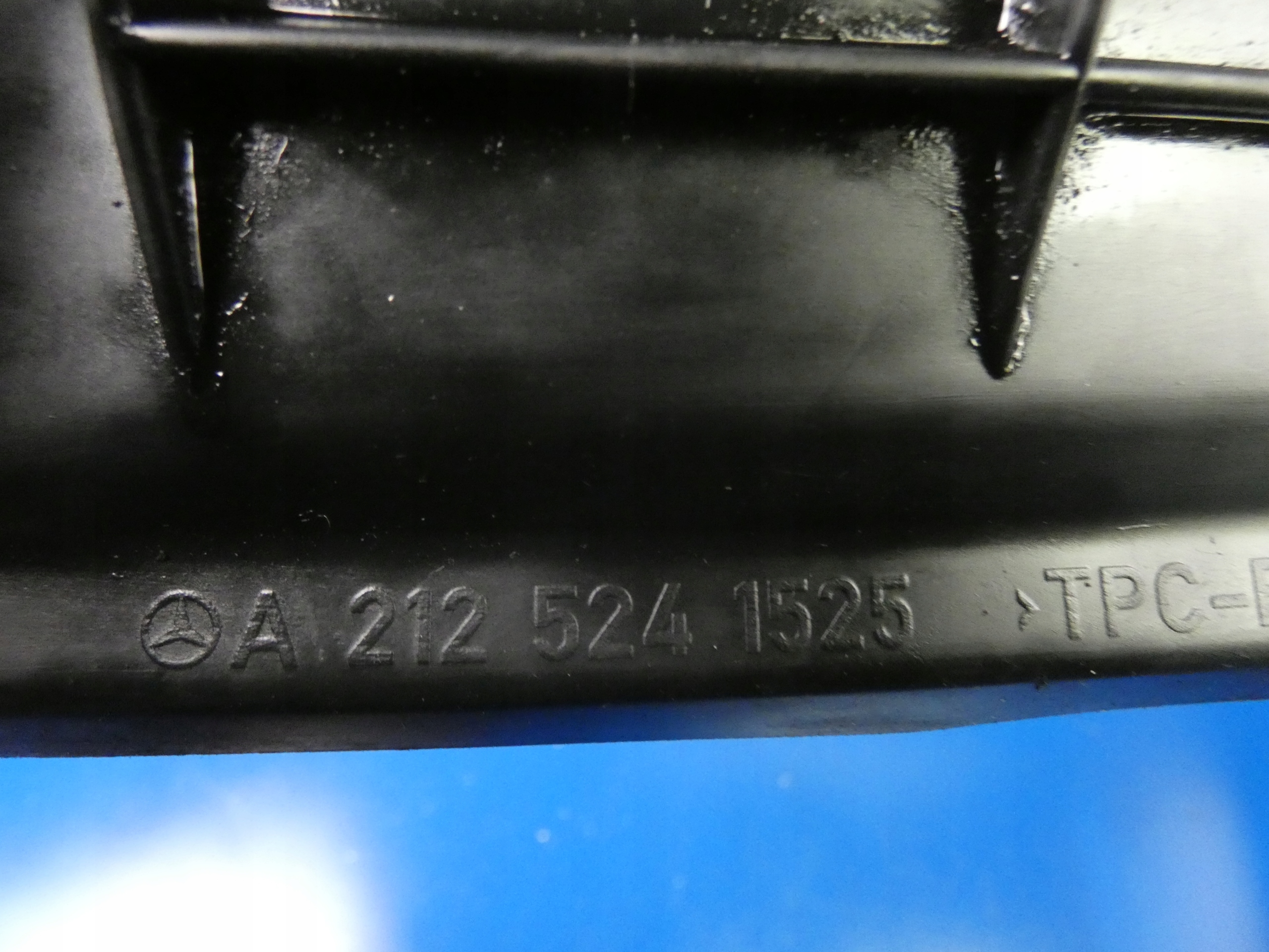 MERCEDES E KLASA W212 cover SANEK right front
