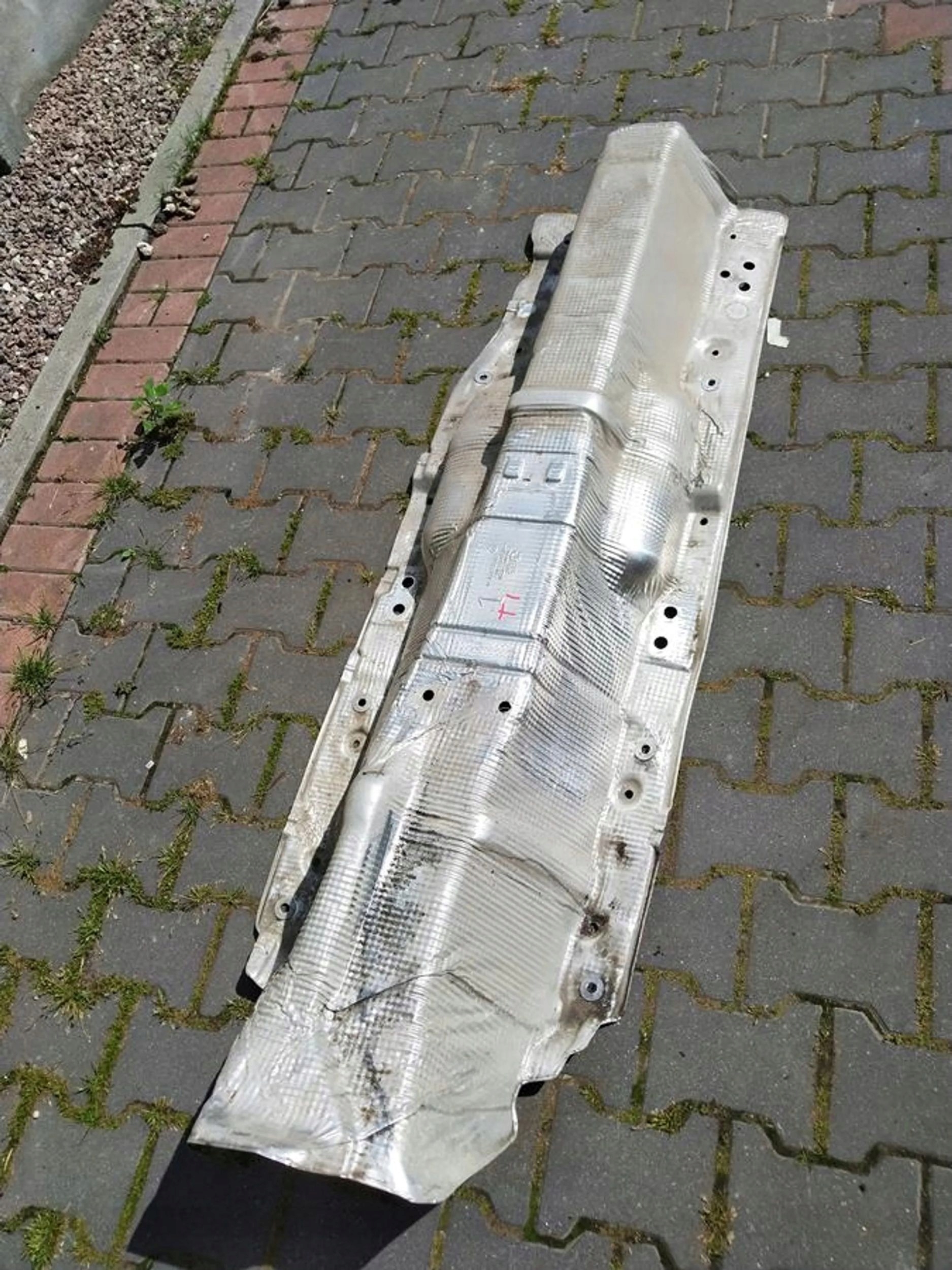 Volkswagen Tiguan Lift 5N0 Blende Abdeckung termiczna