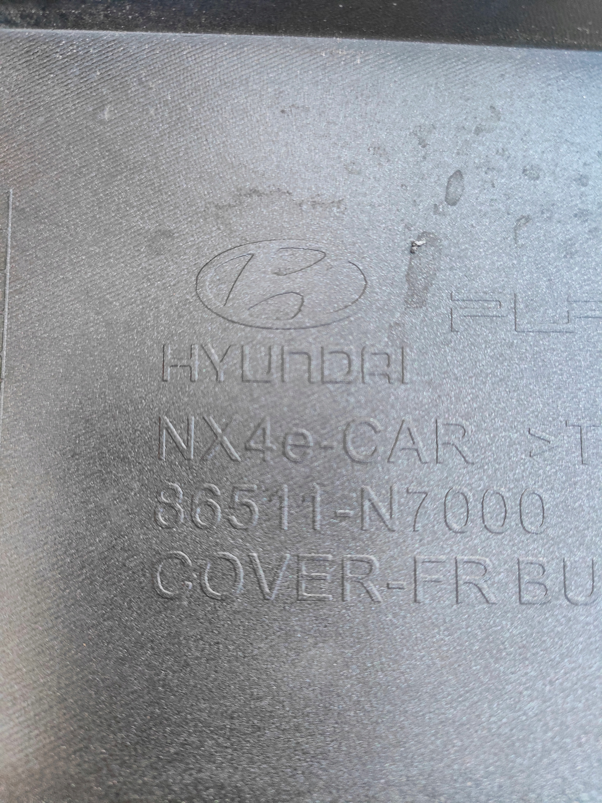 HYUNDAI TUCSON IV 4 20R- bumper front front 86511-N7000
