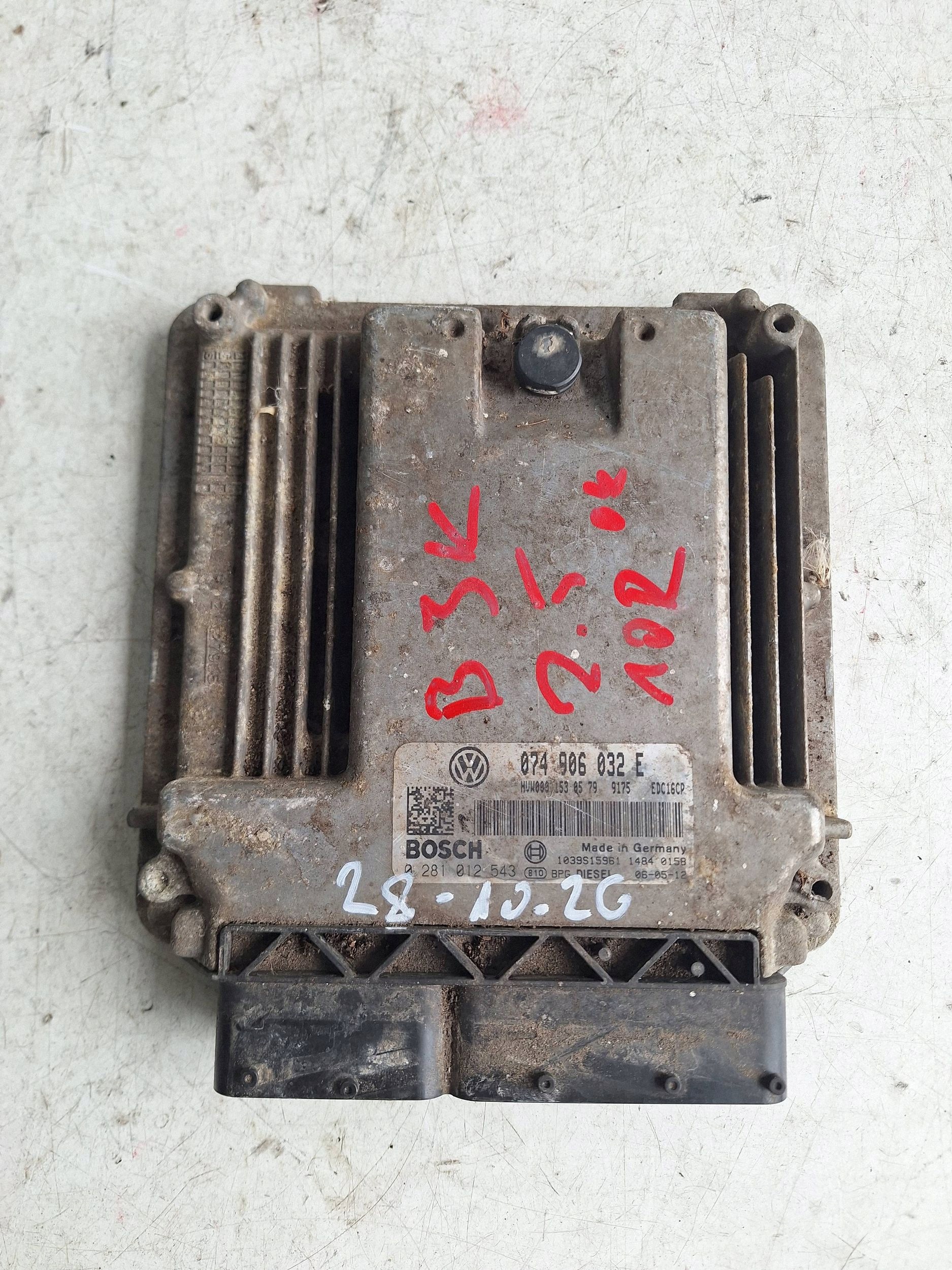 VOLKSWAGEN ordinateur unité de commande électronique uce moteur 074906032E BOSCH 0281012543