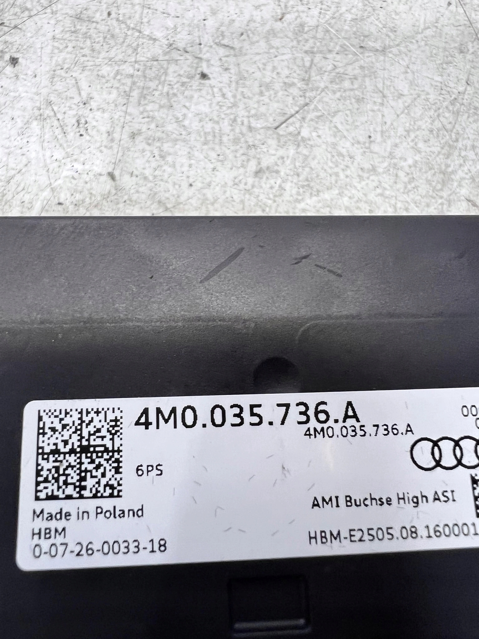 adapter PORT USB AUX AUDI Q7 4M 4M0035736A