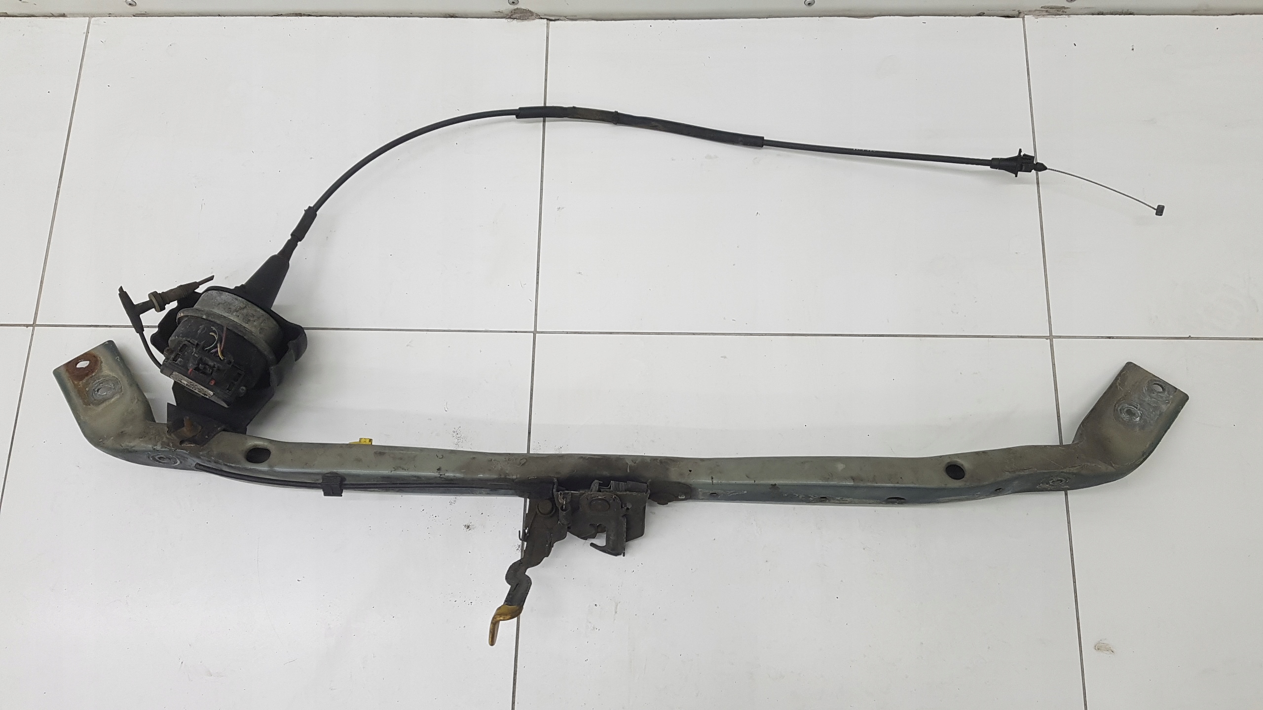 support panel for radiators upper pillar CHRYSLER PACIFICA