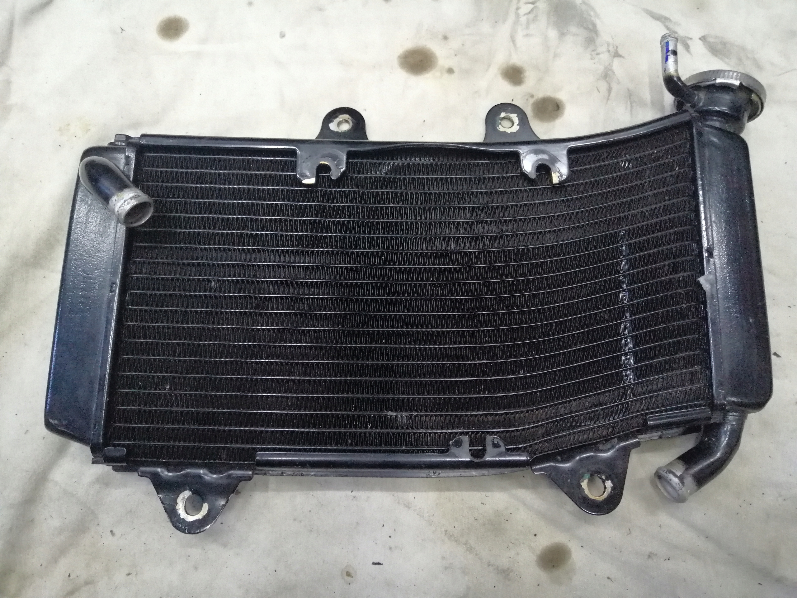 KTM RC390 125 CHŁODNICA WODY 2014R