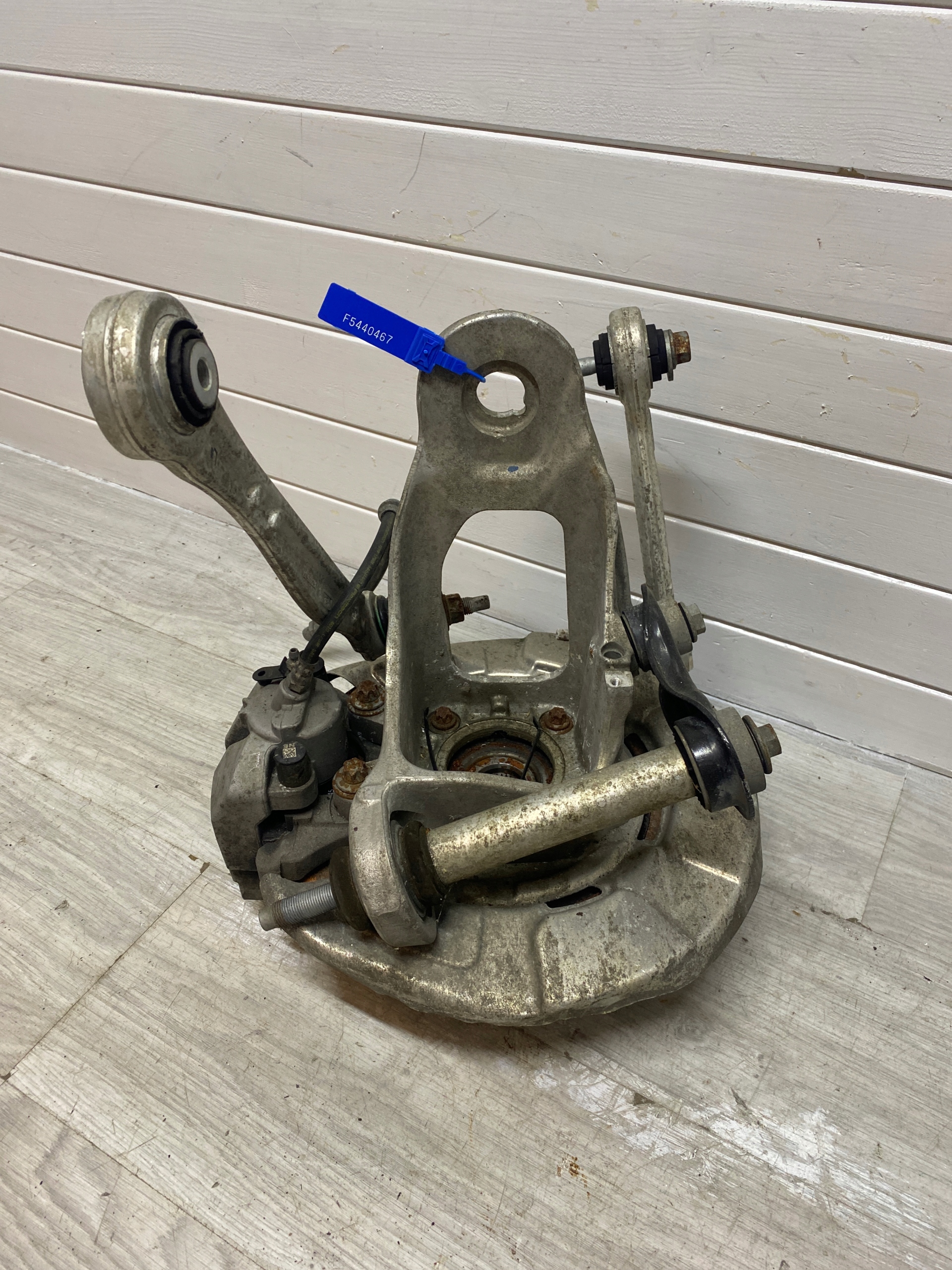swing arm disc rear part left BMW F15 6877217
