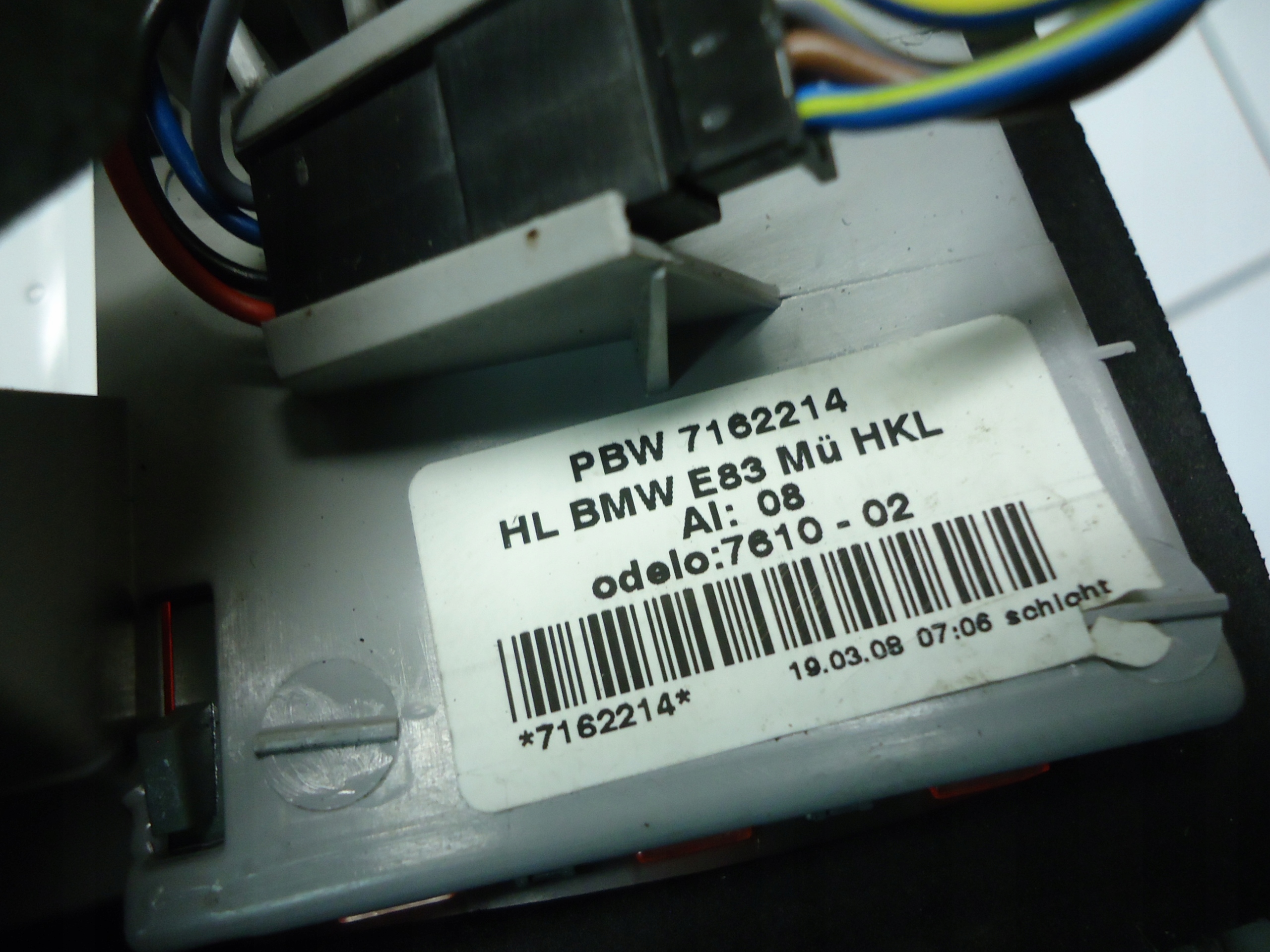 BMW X3 E83 LIFT light right right rear part rear 7162214