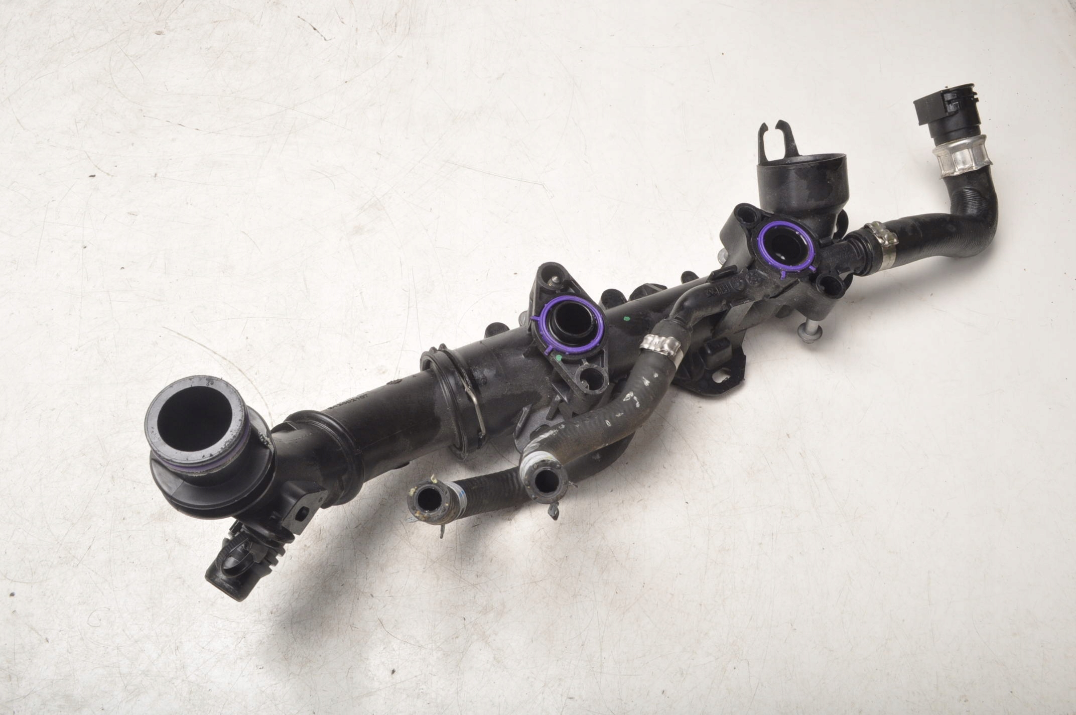 PEUGEOT 508 і 2.0 HDI водопровідна труба Z12002107