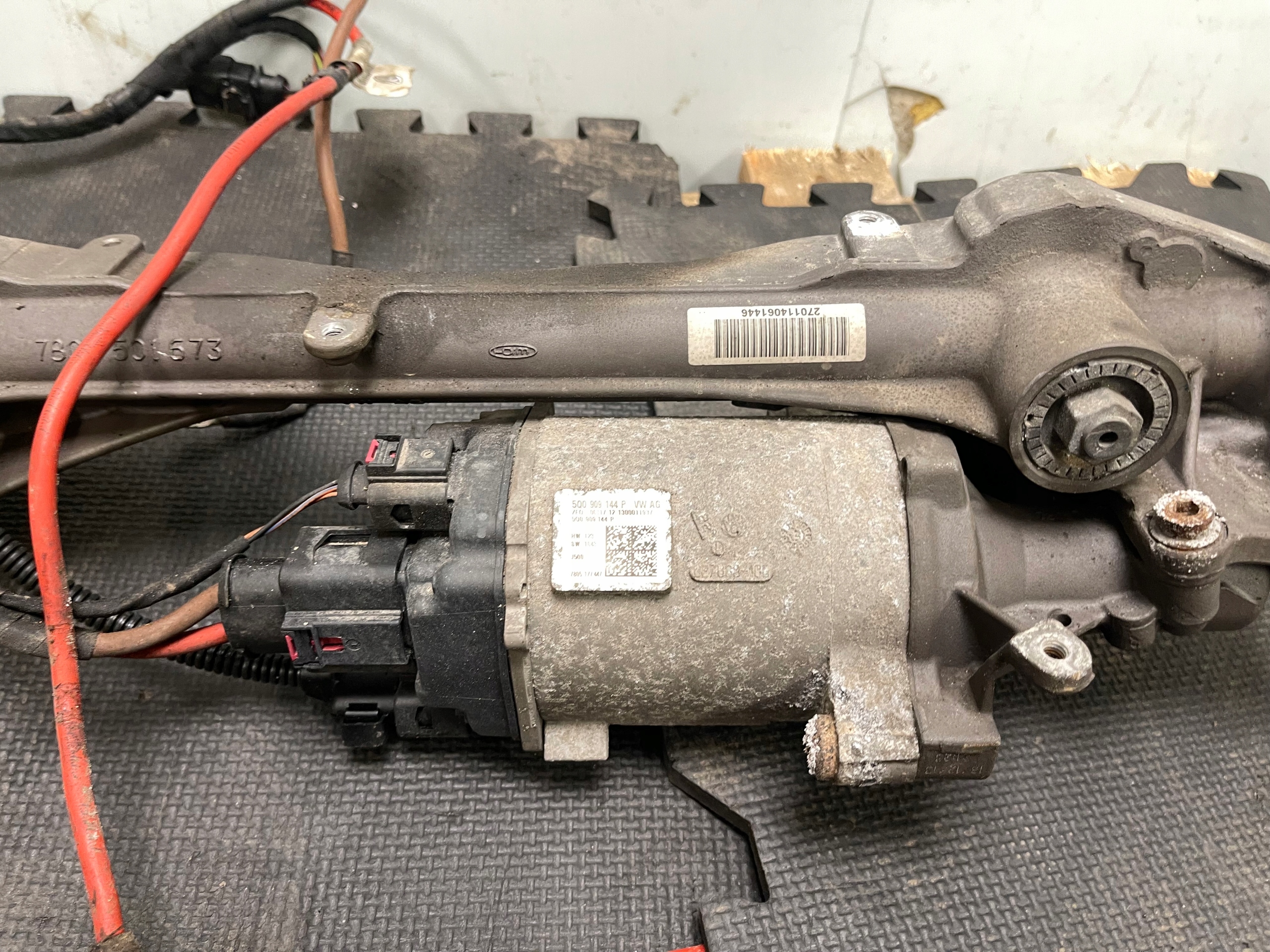 SEAT LEON III 5F Boîter direction Boîter direction 5Q1423051AE