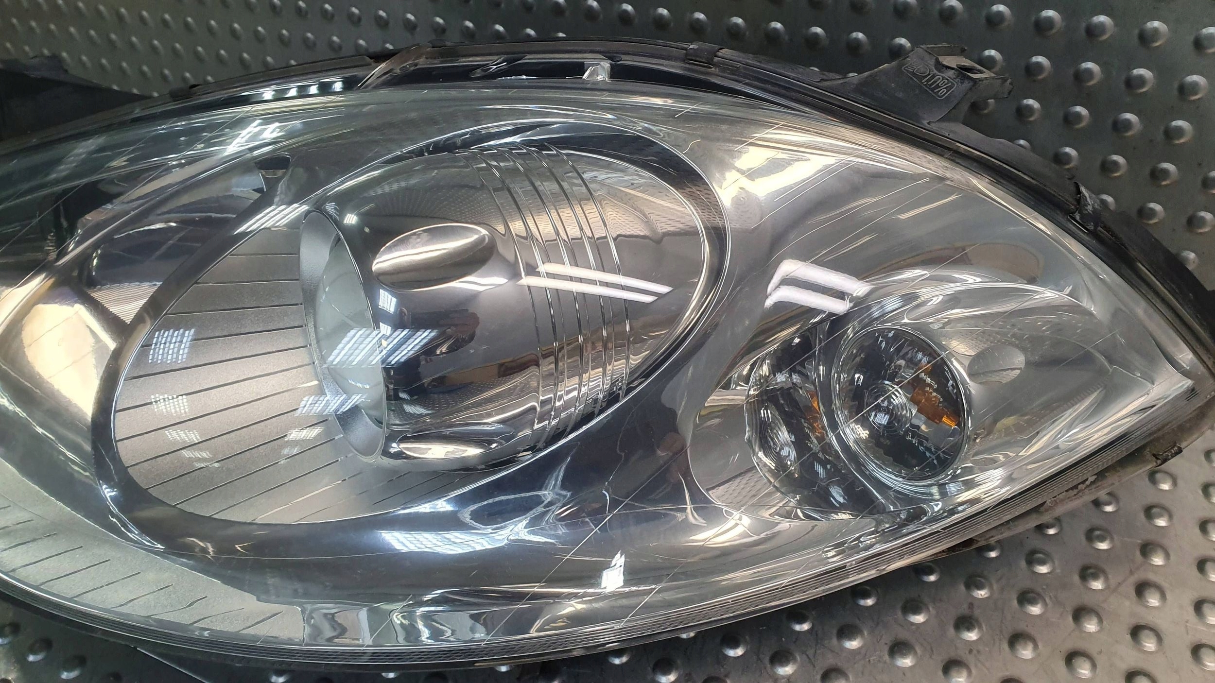 light front left MERCEDES A-KLASA W169 lens 04- A1698200561