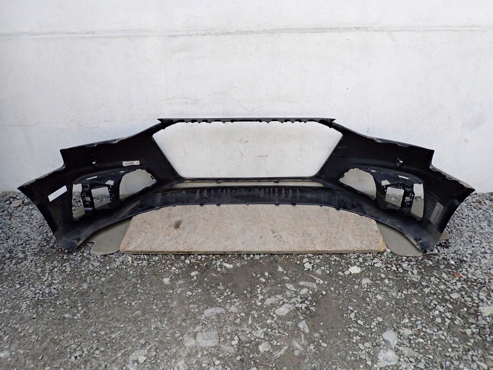 bumper front front AUDI A4 B9 8W LIFT 2019-2024R