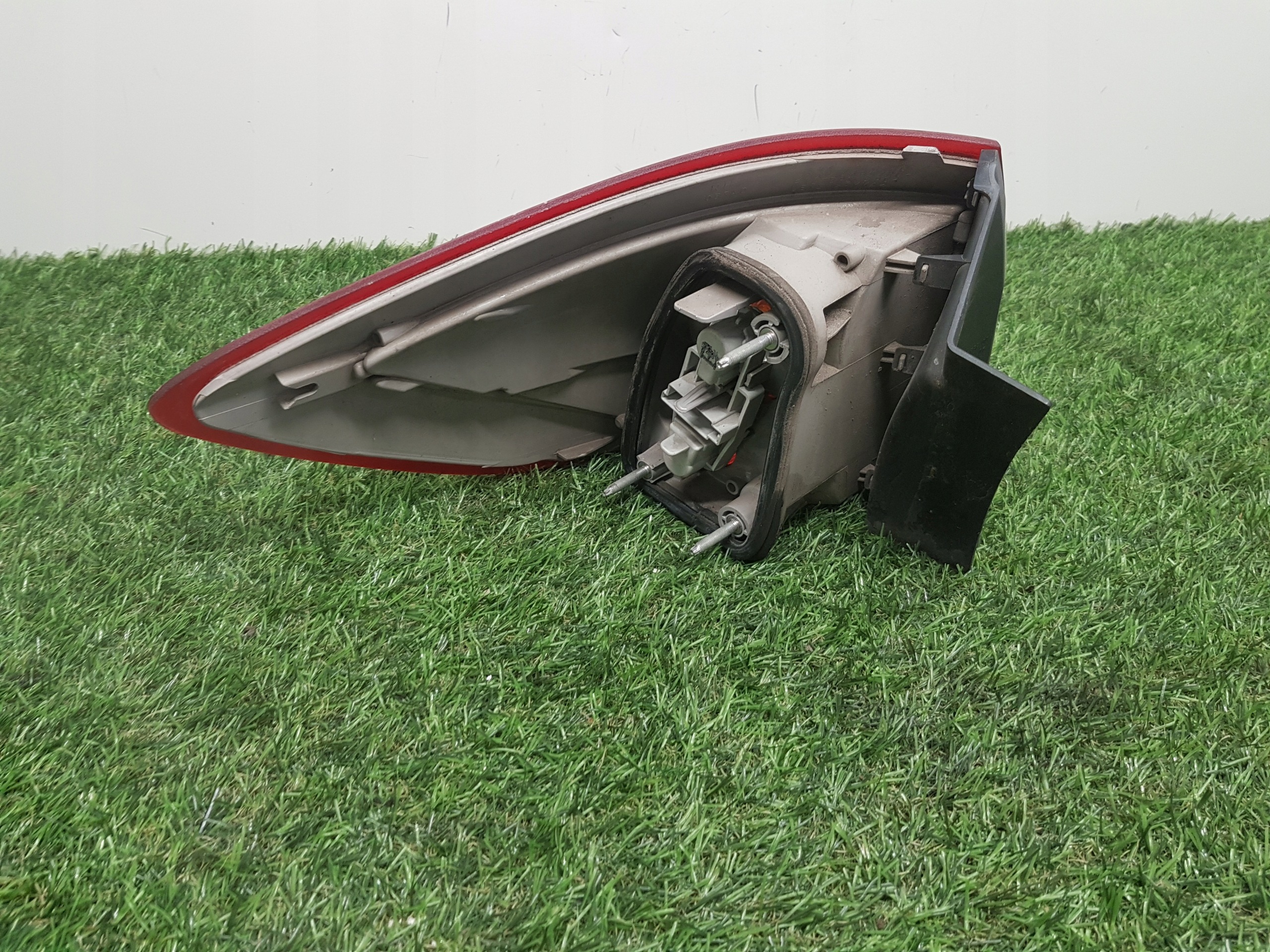 light right rear FORD MONDEO MK 4 7S71-13404-B