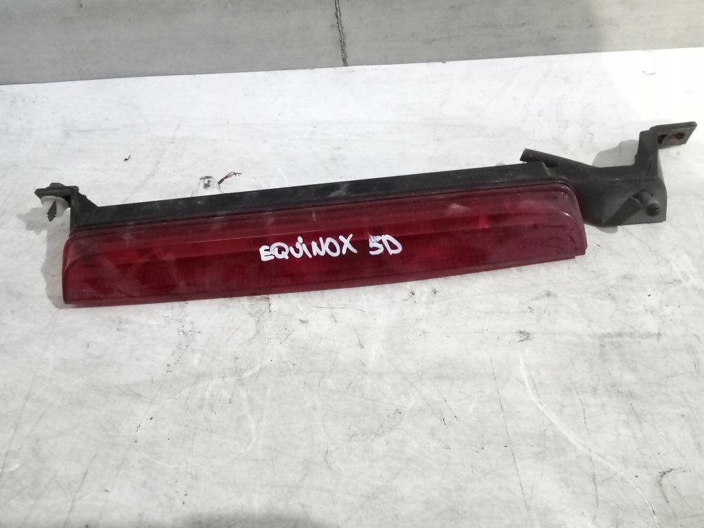 Chevrolet Equinox and 04-09 light stop