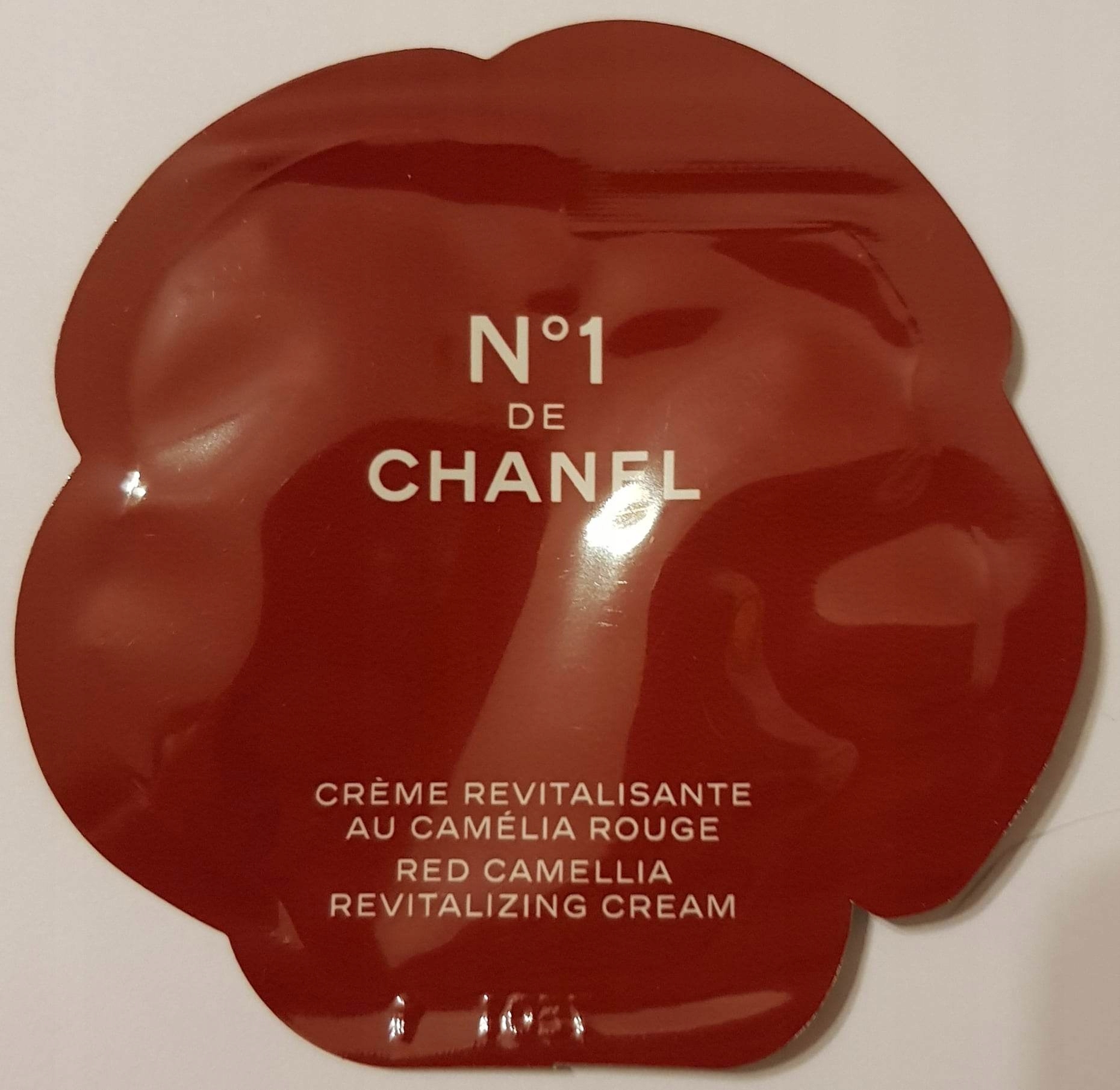 

Chanel N°1 de Chanel Red Camellia Revit. Cream 1ml