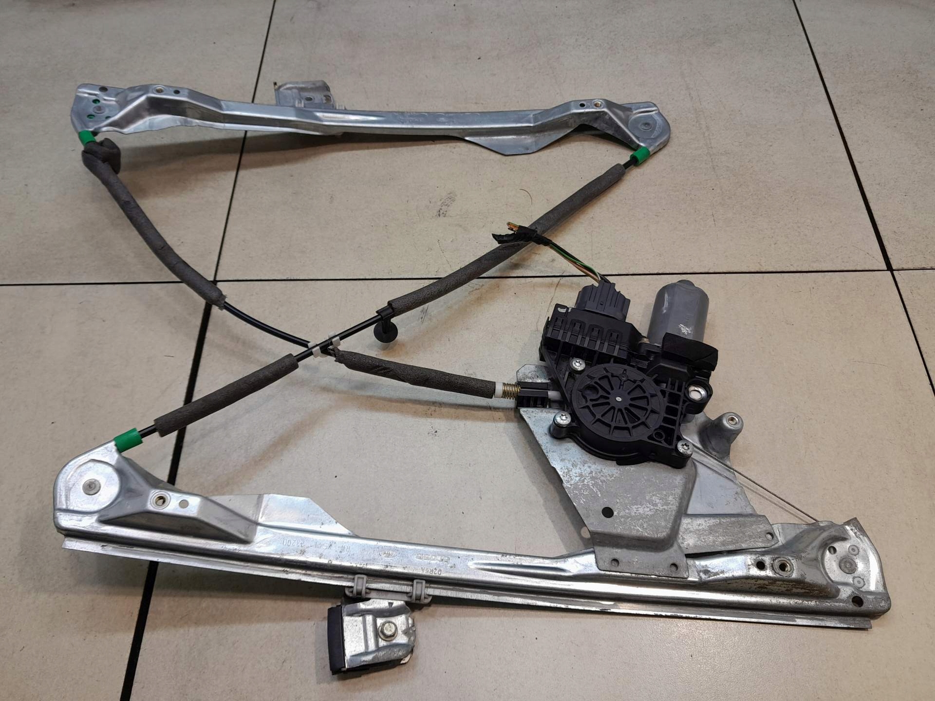 window regulator right front FORD FOCUS MK1 1.6 16V