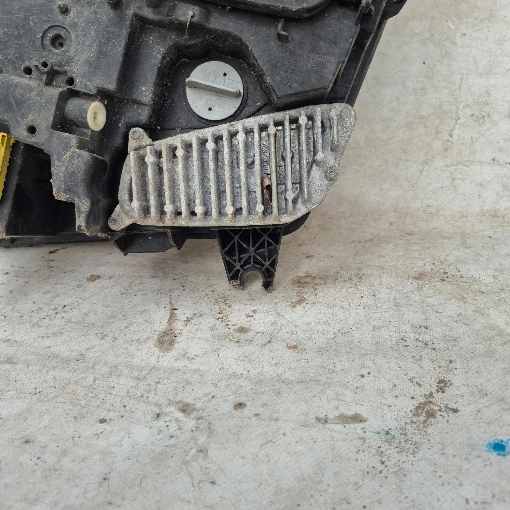 VOLVO FH4 light right front front 22239217