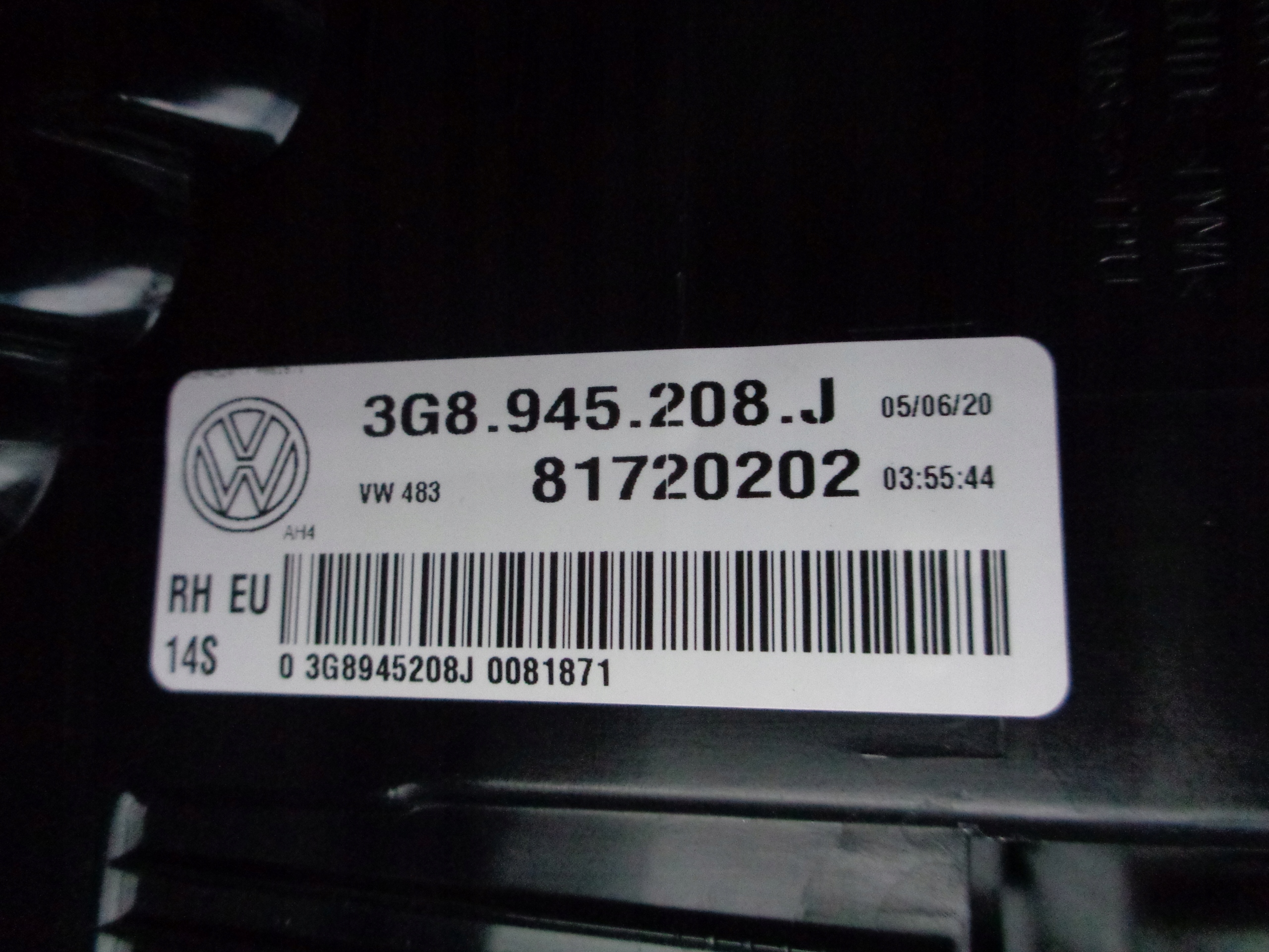 фонарь правый vw ARTEON 3G8 17- led