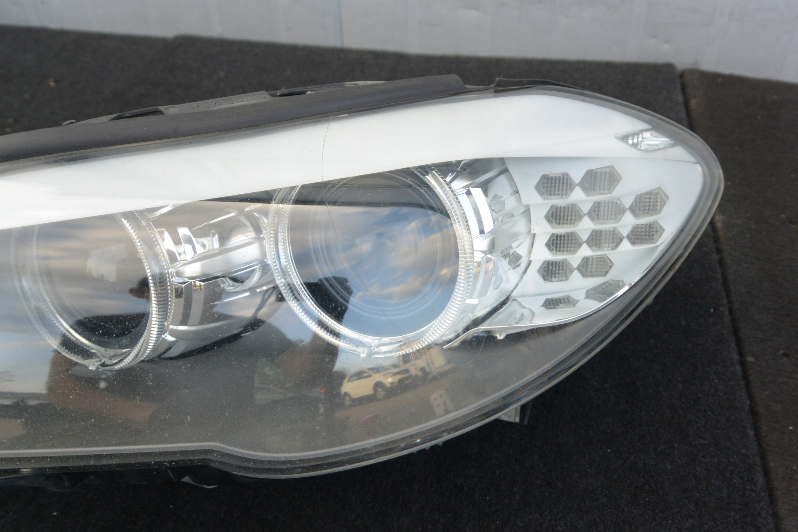 BMW F10 F11 XENON non-setting left right REFLEKTOR light front EUROPA