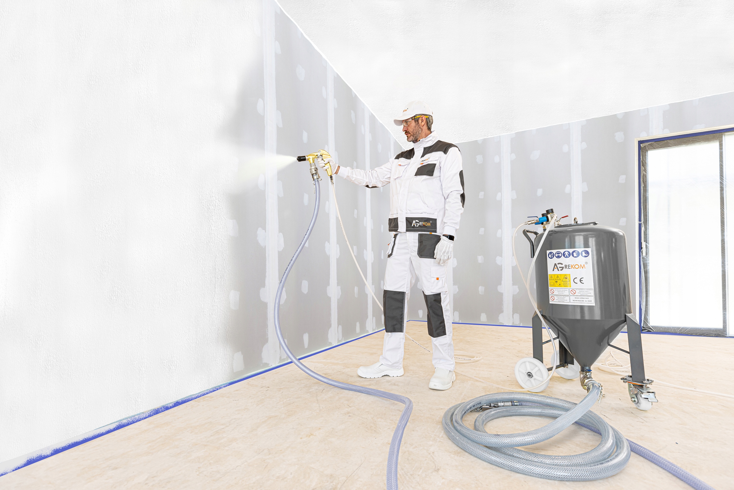 AGREGAT CIŚNIENIOWY DO TYNKOWANIA GIPSOWANIA MALOWANIA NATRYSKÓW kompresor EAN (GTIN) 5903672758765