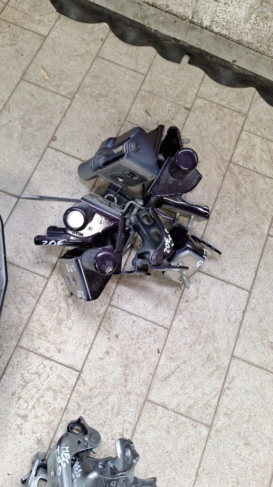 hinge door rear part front RENAULT ZOE II