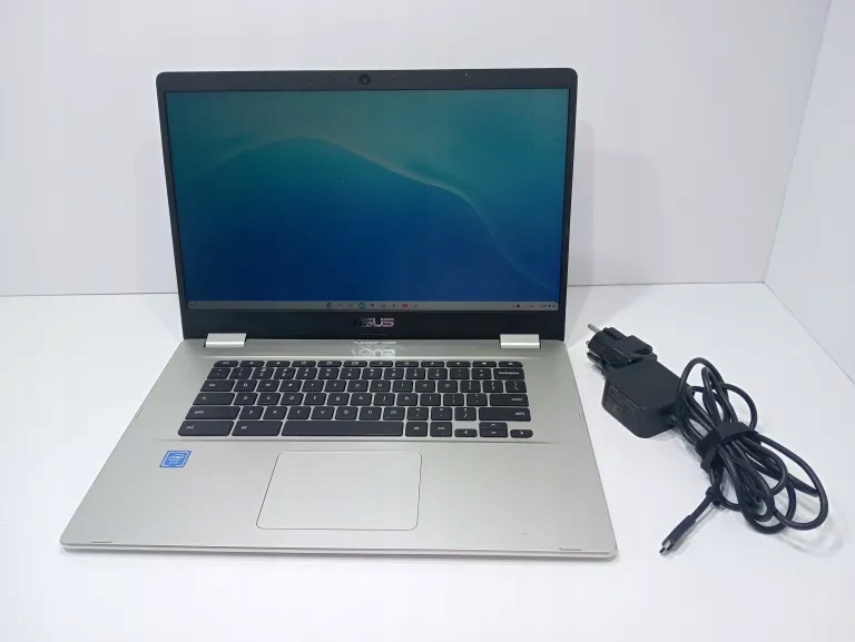 ASUS Chromebook c523n シルバー 本体 付属品付 説明書付 ASUS