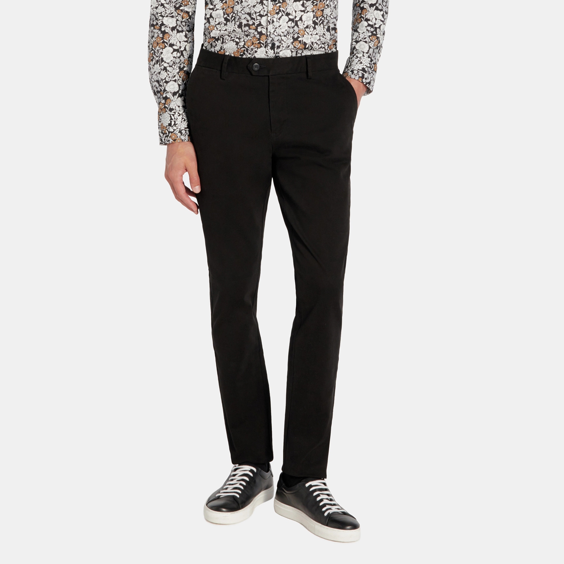 Černé ležérní kalhoty s bavlnou Pako Lorente vel L34 W38