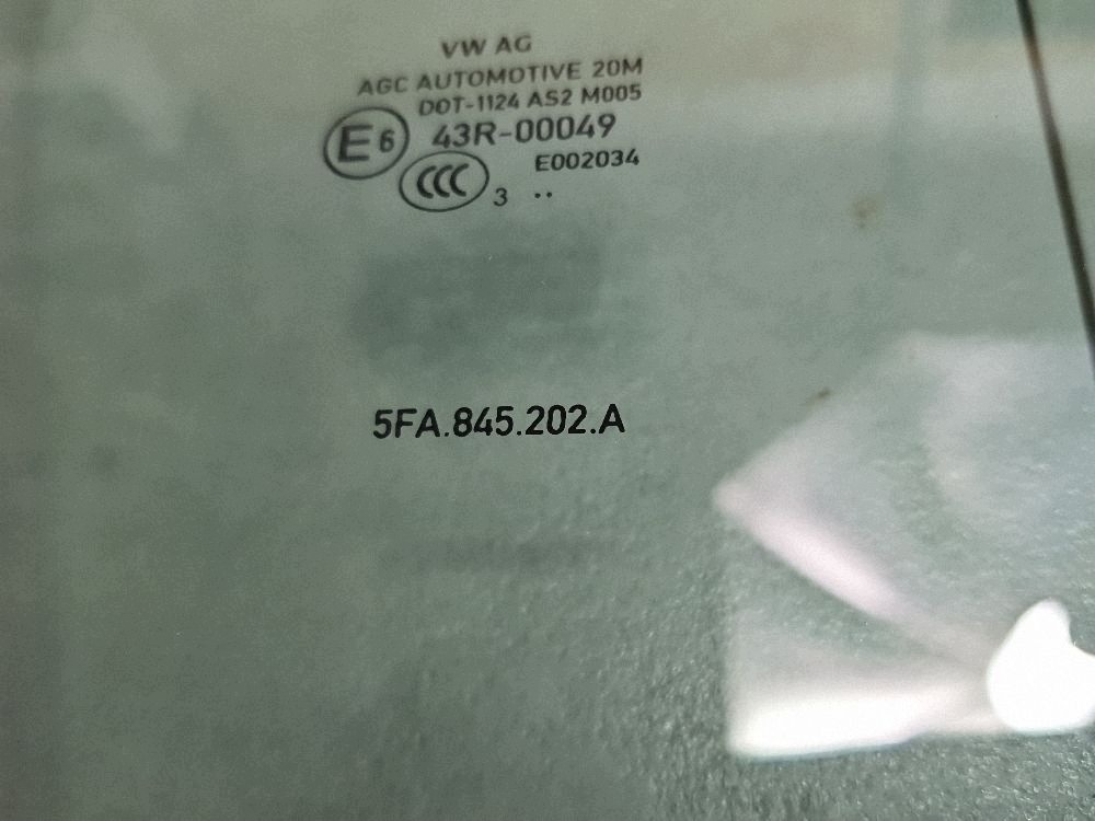 Cupra Leon IV 2024 window door right front 5FA845202A