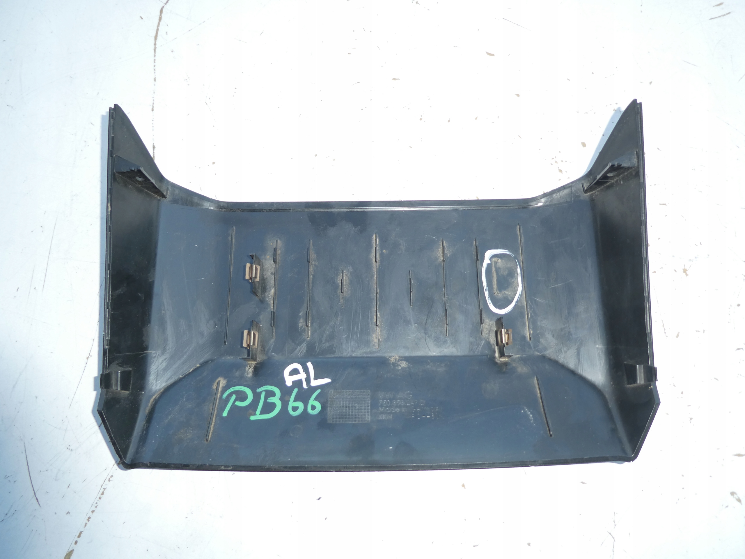 obal kryt VW T6 7E0858249D