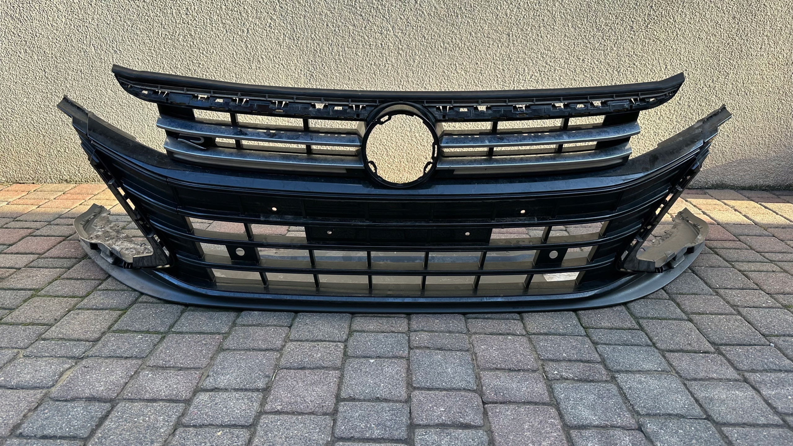 VW ARTEON LIFT ATRAPA ZDERZAK R-LINE LED