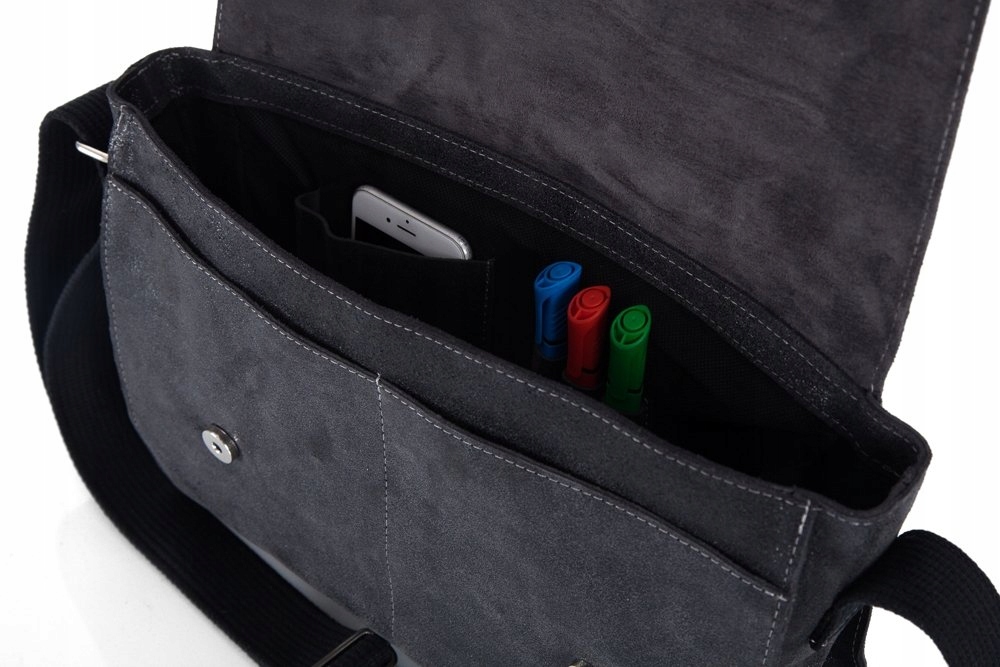 GRAFITOWA SKÓRZANA TORBA LISTONOSZKA NA DOKUMENTY SOLOME BLACKROCK Wysokość 28 cm