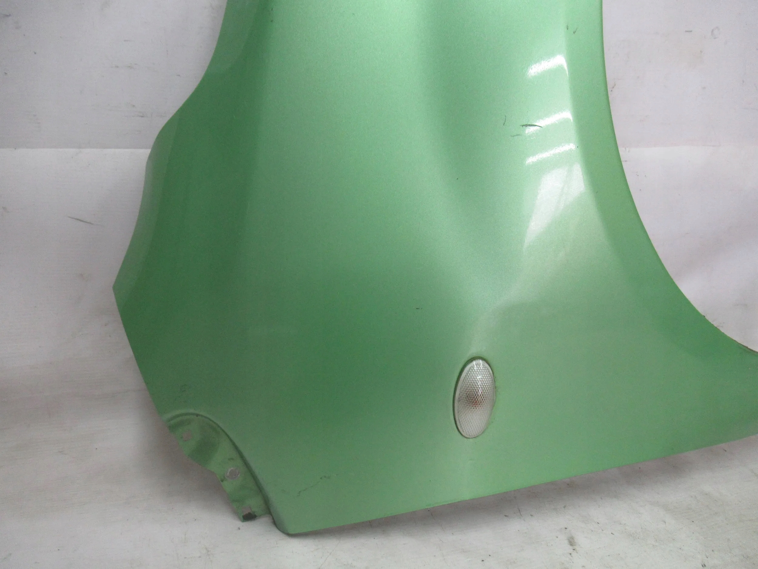 fender right front Opel Agila B
