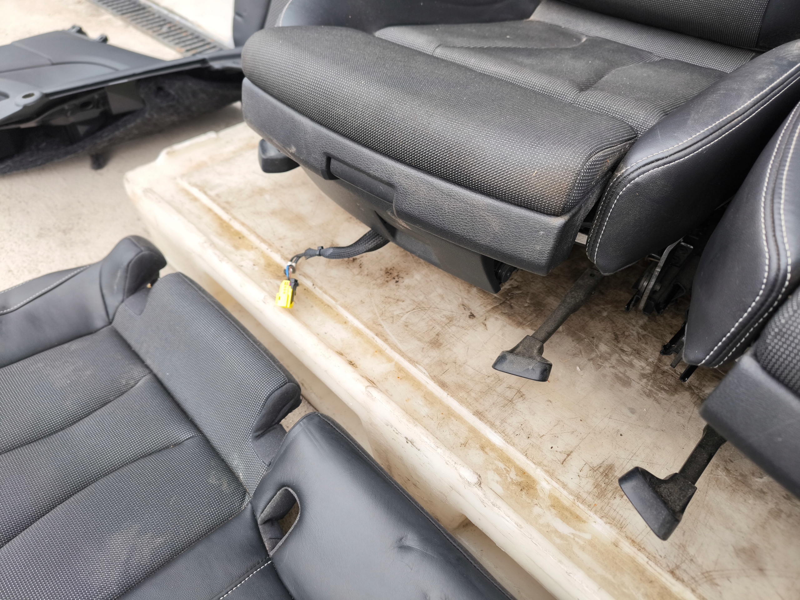 Sitz Sitze KOMPLET AUDI A3 8V 3-Tür Leder+MATERIAL S LINE *2 !!!