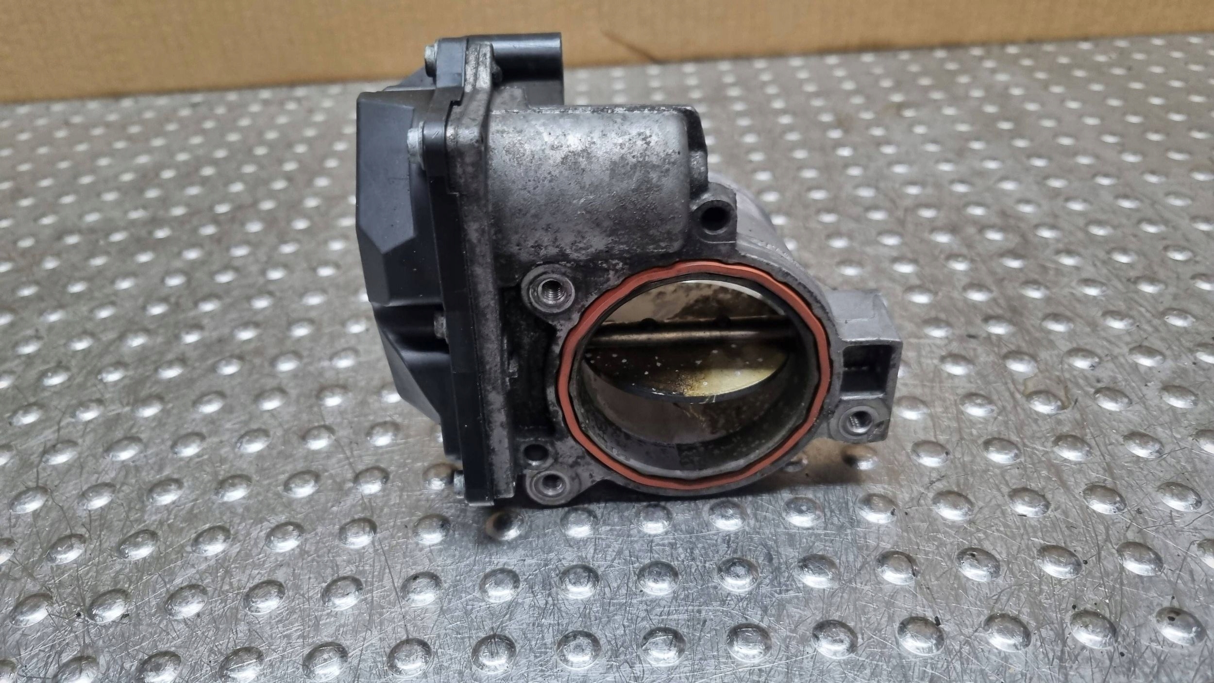 Valvola a farfalla 059145950AA AUDI A8 D4 A4 B8 A5 A6 C7 Q5 8R TOUAREG II 3.0 TDI