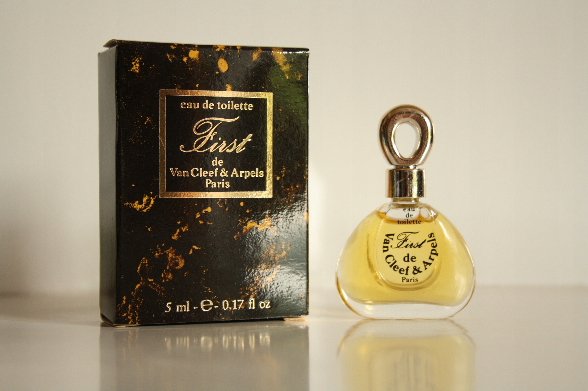 【USED】First de Van Cleef & Arpels オードトワレ ヴァン クリーフ&アーペル ファースト オードトワレ 100ml 格安