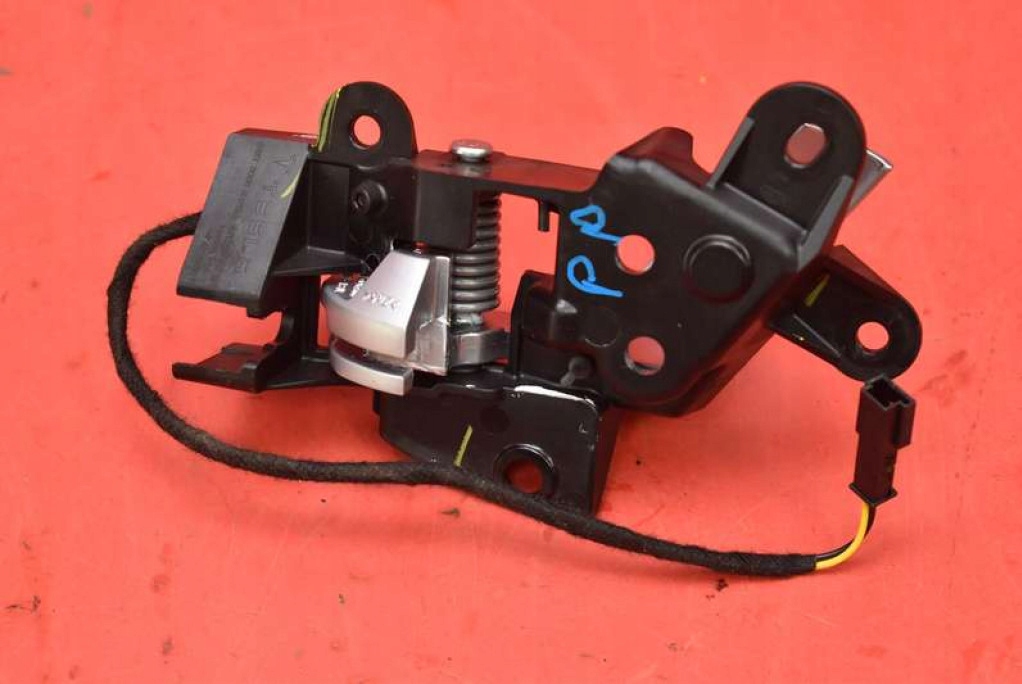 handle inner right front 1008433-00-E TESLA MODEL S LIFT 16-21