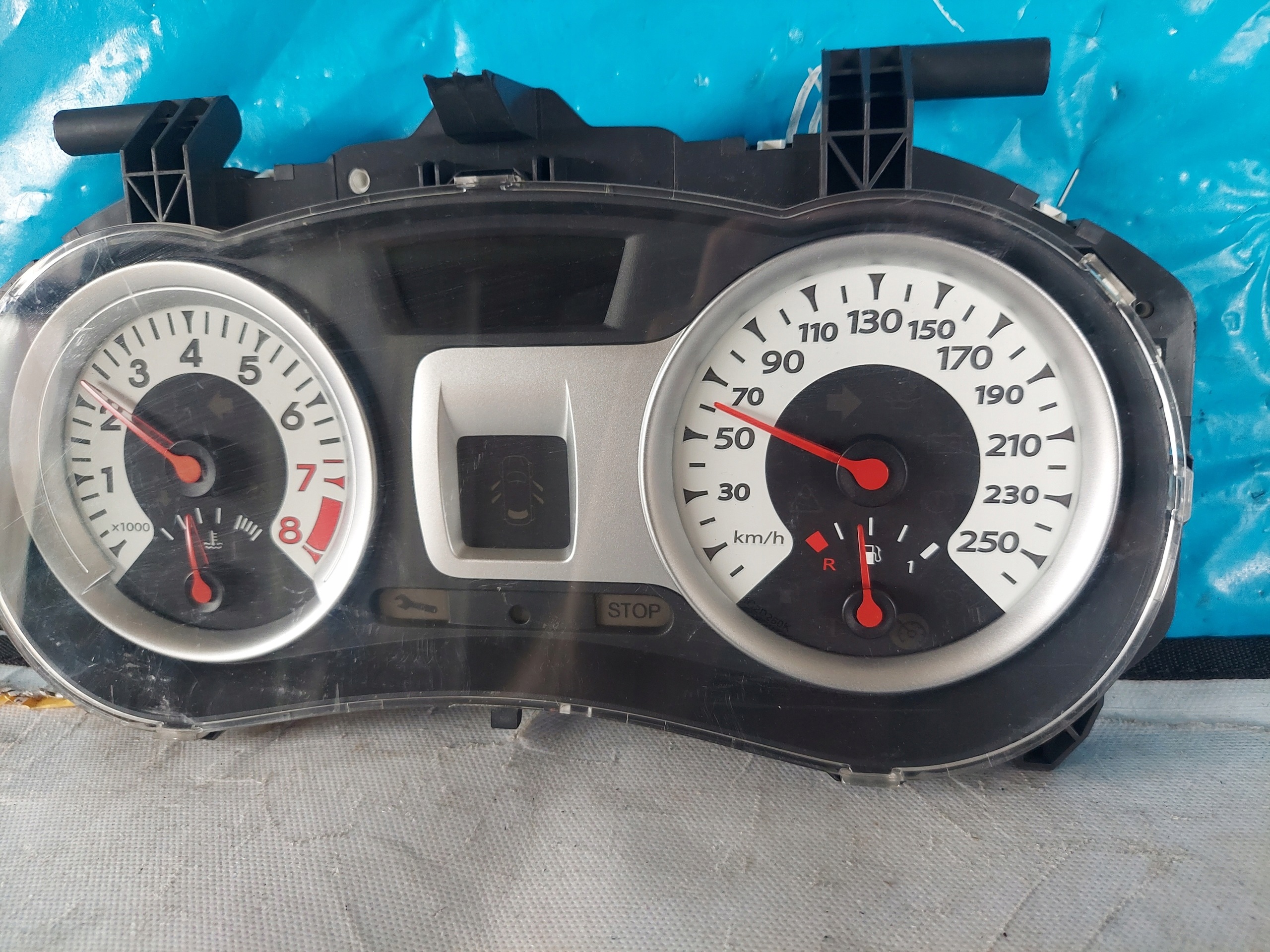 dials clock CLIO III 1.6 B 8201060297A