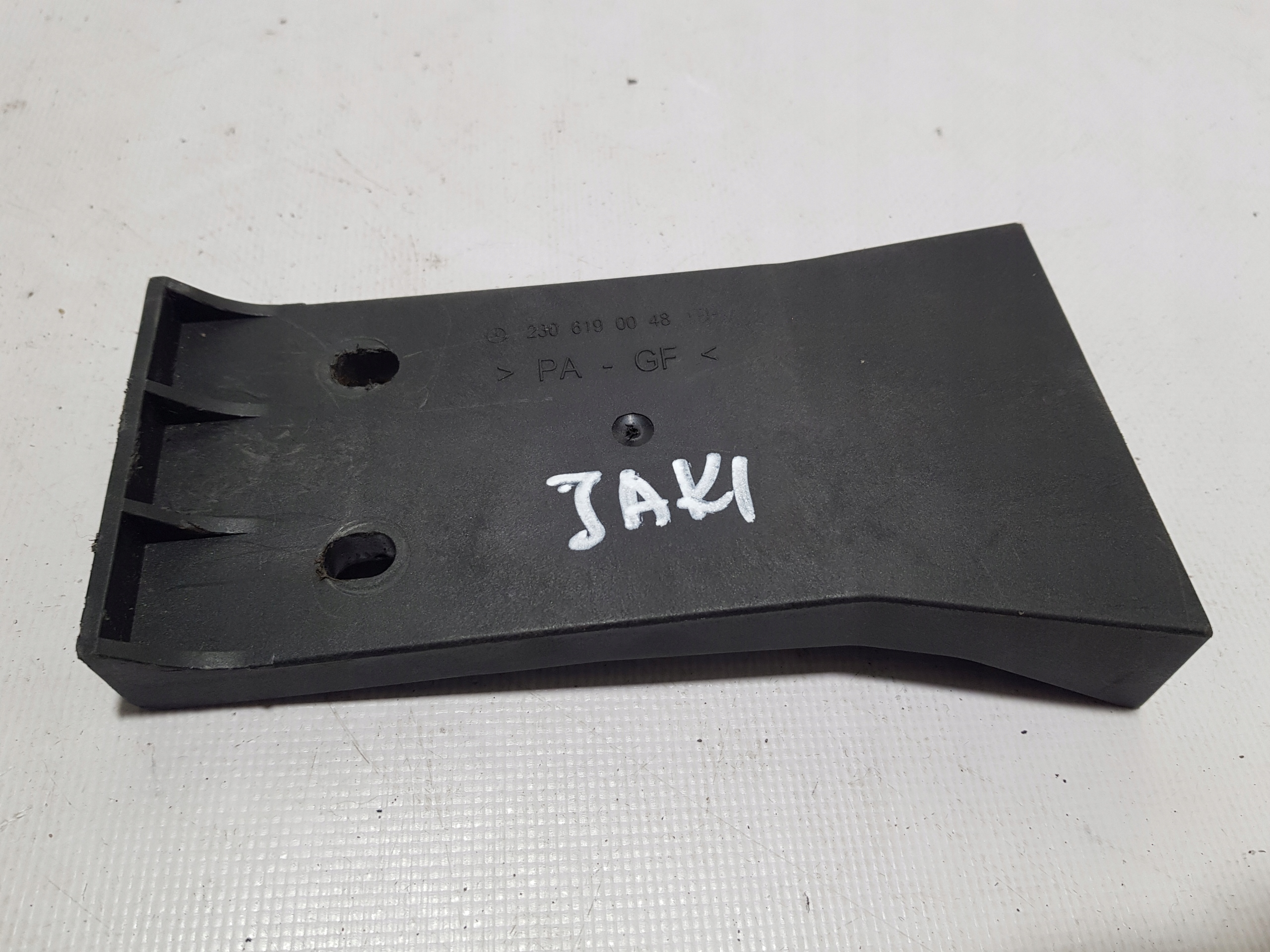 MERCEDES SL R230 Halter Halter AKUMULATORA 2306190048