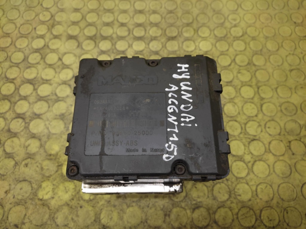 HYUNDAI ACCENT 1.5 D pump ABS 5891025310
