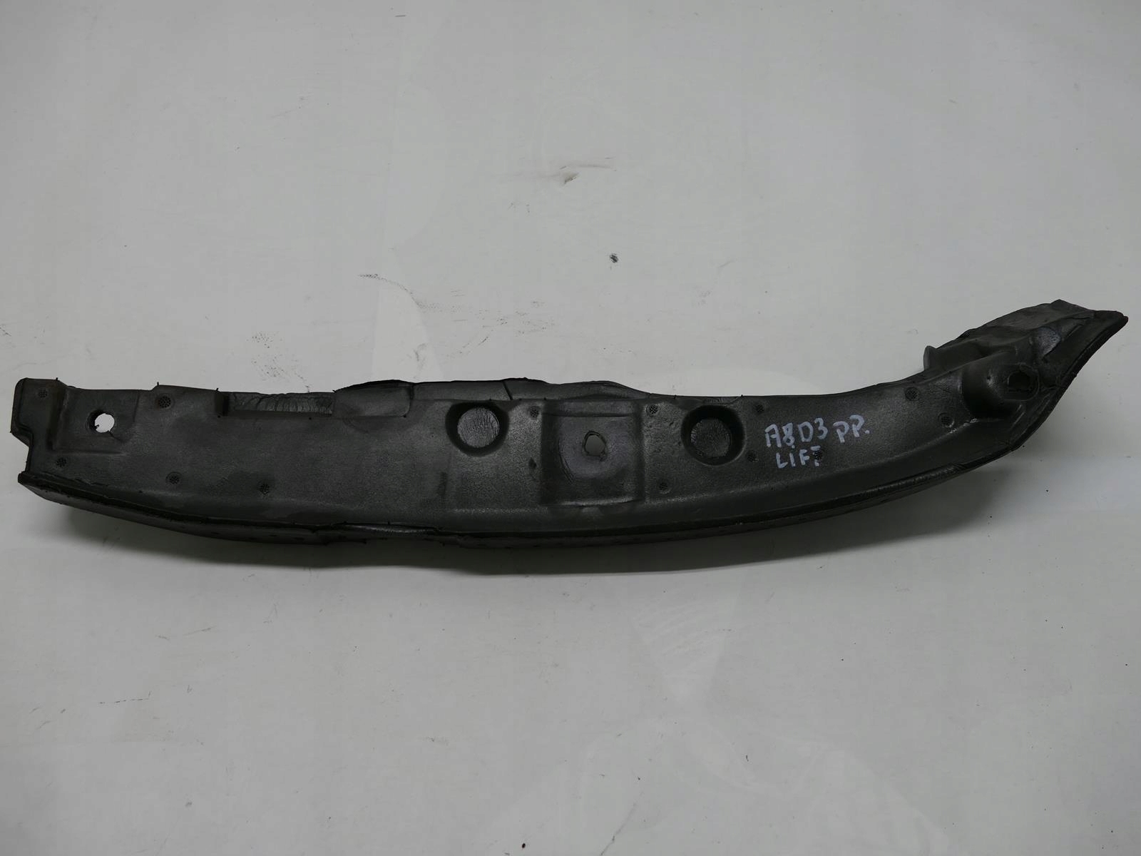 AUDI A8 D3 LIFT INSONORISATION AILE DROITE AVANT